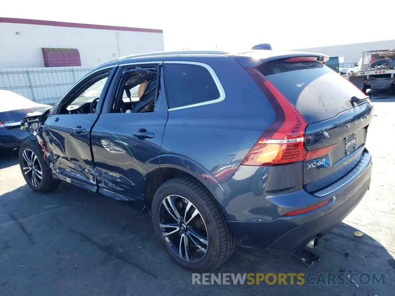 2 Фотография поврежденного автомобиля YV4BR0DK2L1424107 VOLVO XC60 2020