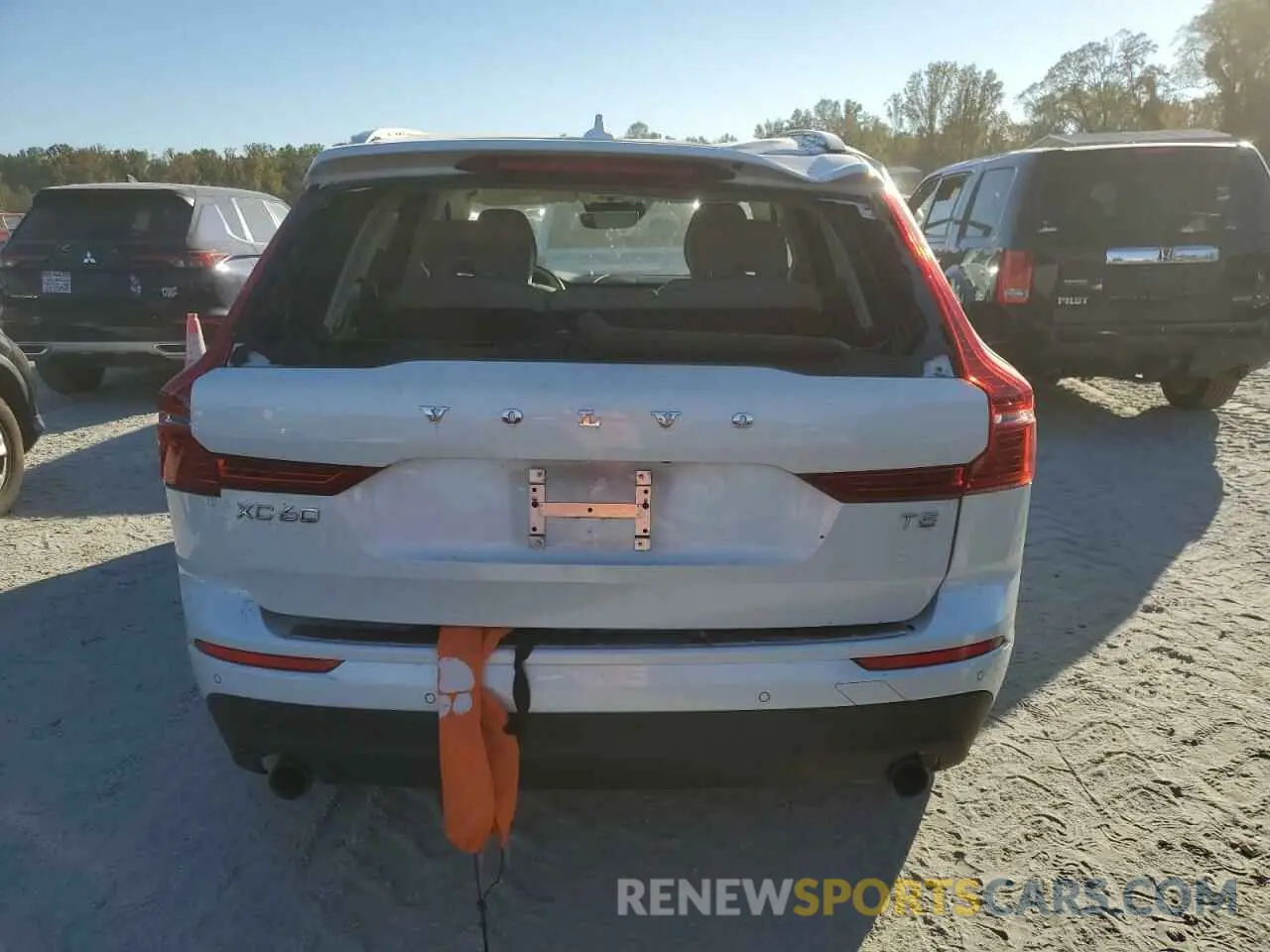 6 Photograph of a damaged car YV4102DK4M1874795 VOLVO XC60 2021