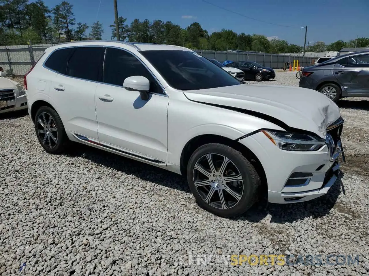 4 Фотография поврежденного автомобиля YV4102DL8M1688721 VOLVO XC60 2021