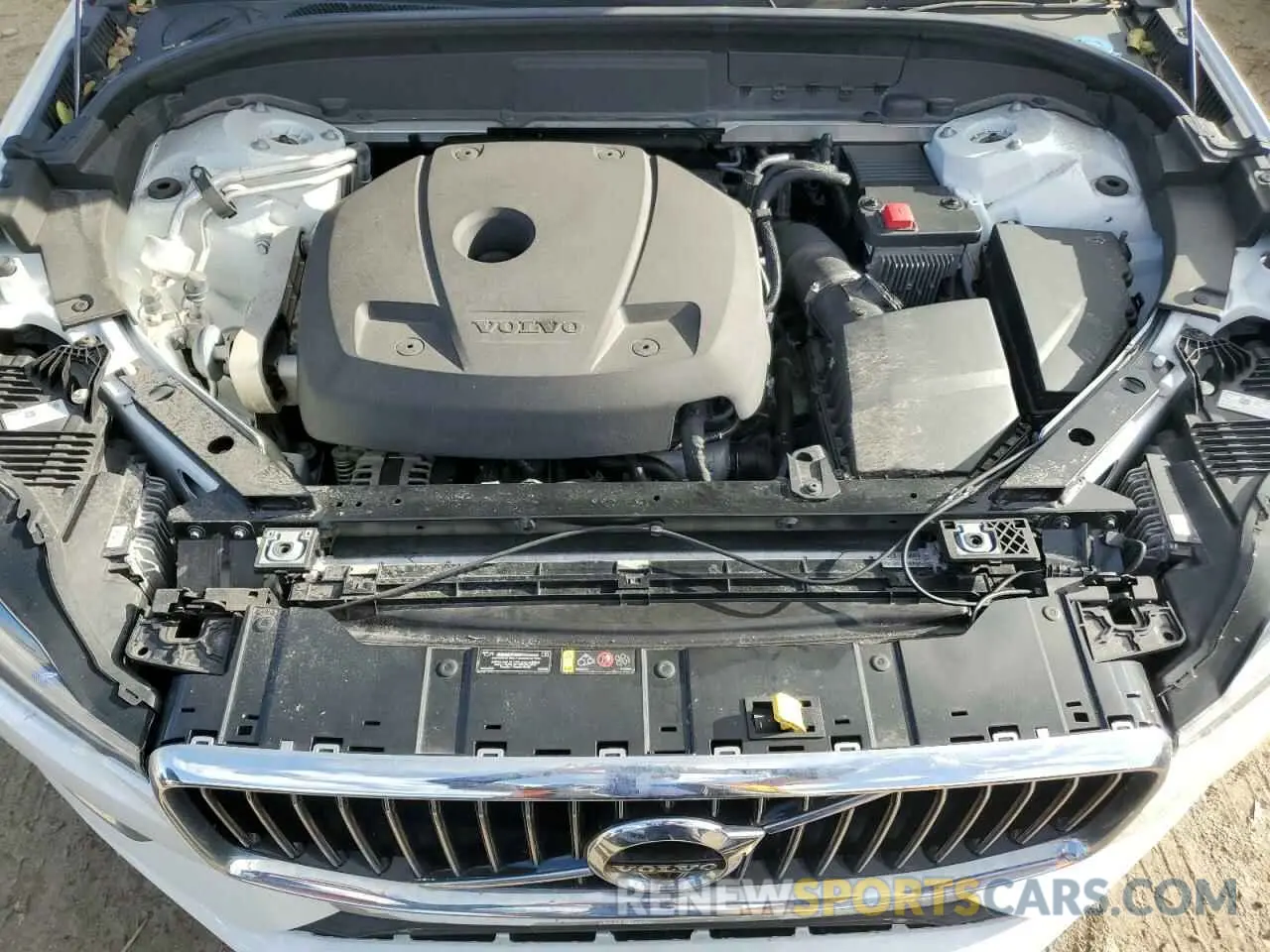 11 Photograph of a damaged car YV4102DL8M1861671 VOLVO XC60 2021