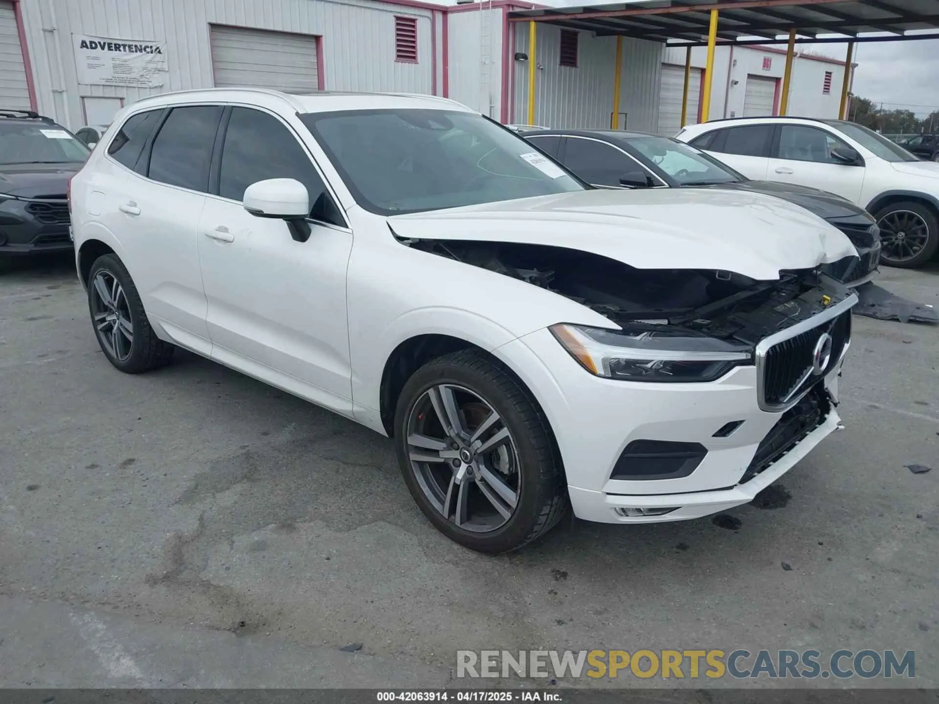 1 Photograph of a damaged car YV4102RK1M1861723 VOLVO XC60 2021
