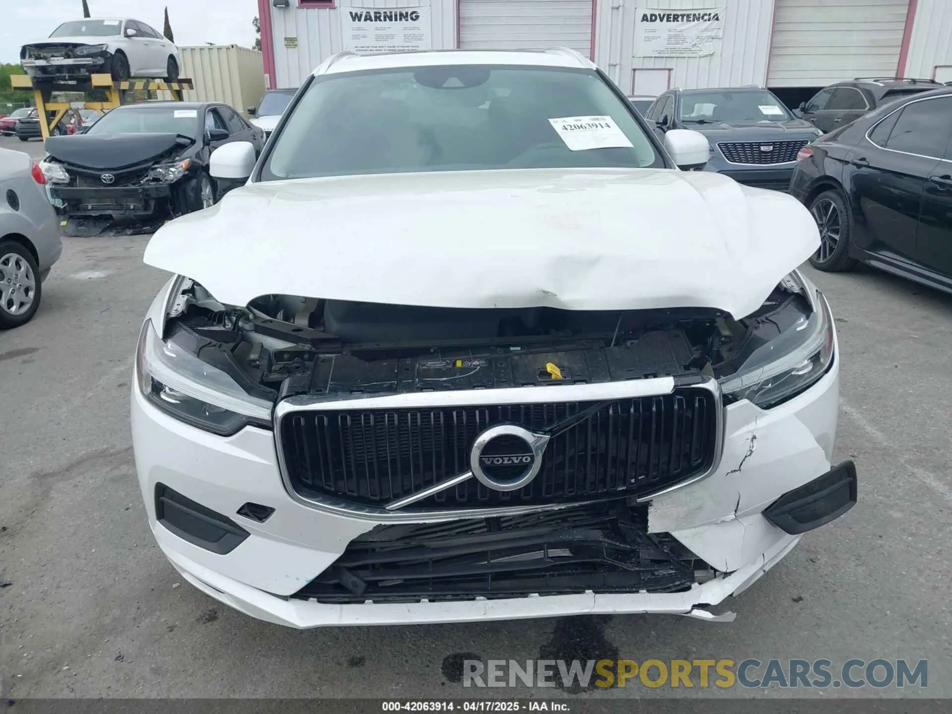 12 Photograph of a damaged car YV4102RK1M1861723 VOLVO XC60 2021