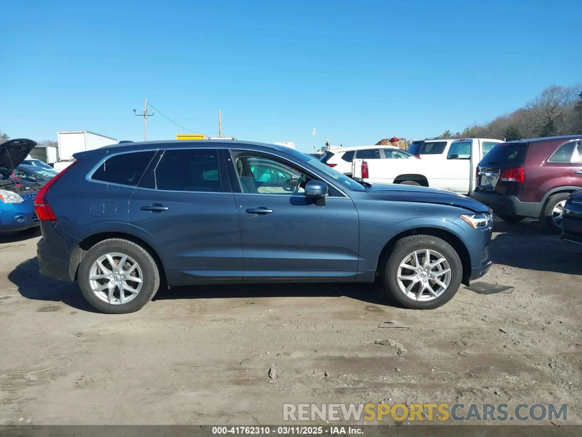 13 Фотография поврежденного автомобиля YV4102RK2M1675544 VOLVO XC60 2021