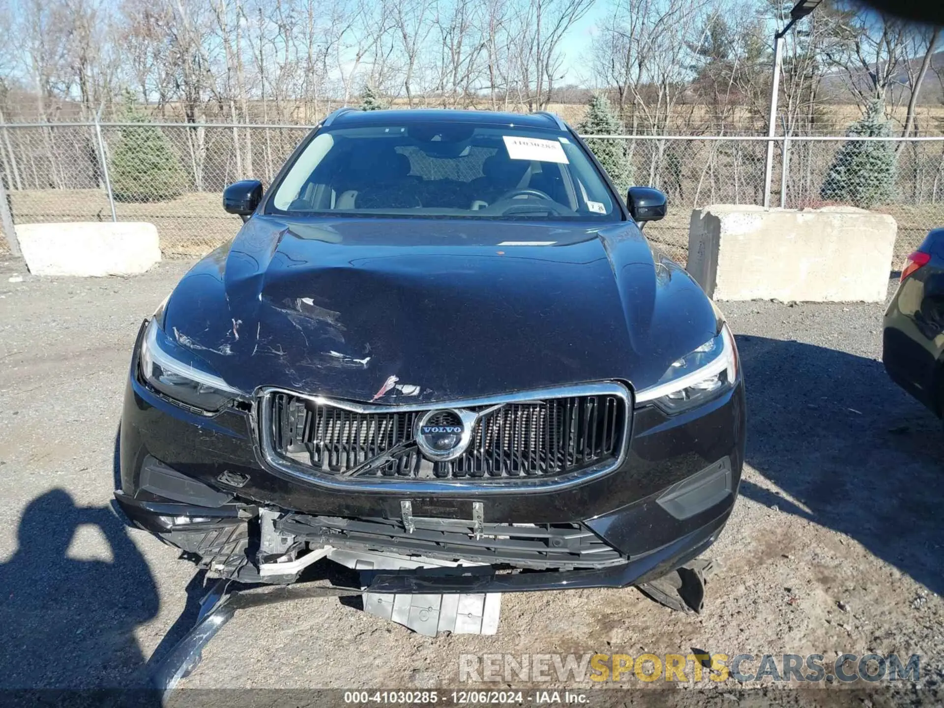 12 Photograph of a damaged car YV4102RK2M1783064 VOLVO XC60 2021