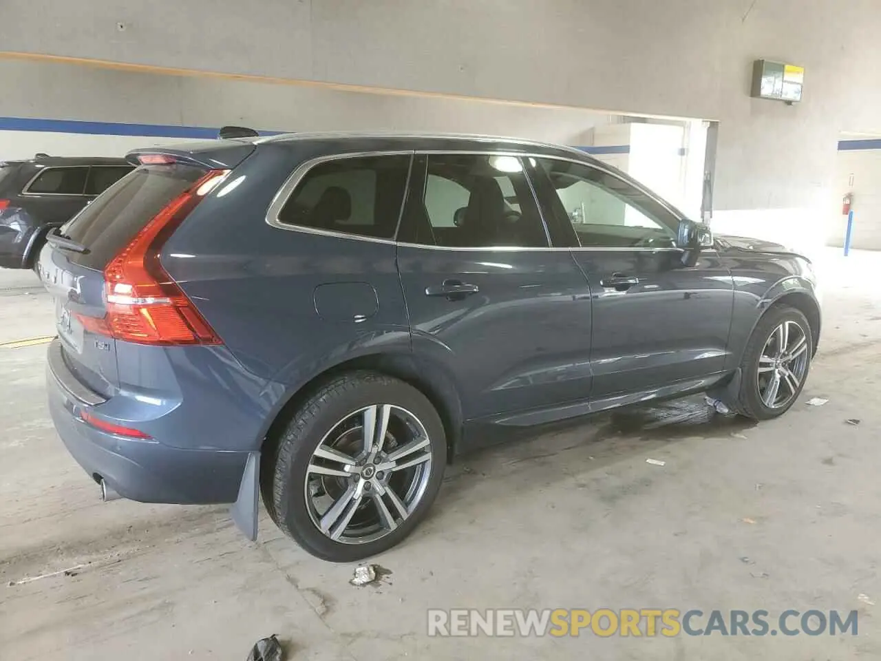 3 Фотография поврежденного автомобиля YV4102RK2M1886212 VOLVO XC60 2021
