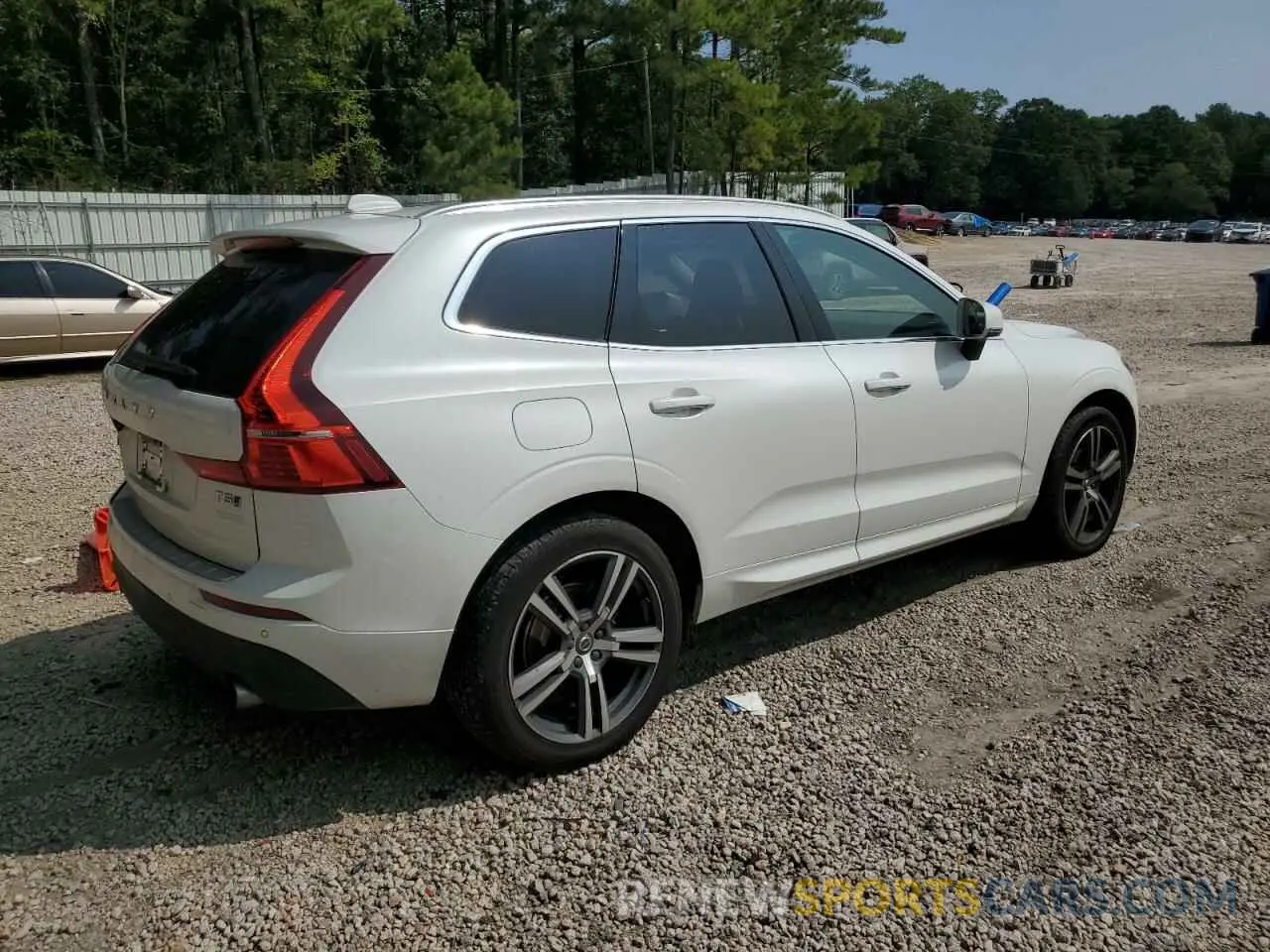 3 Фотография поврежденного автомобиля YV4102RK3M1809932 VOLVO XC60 2021