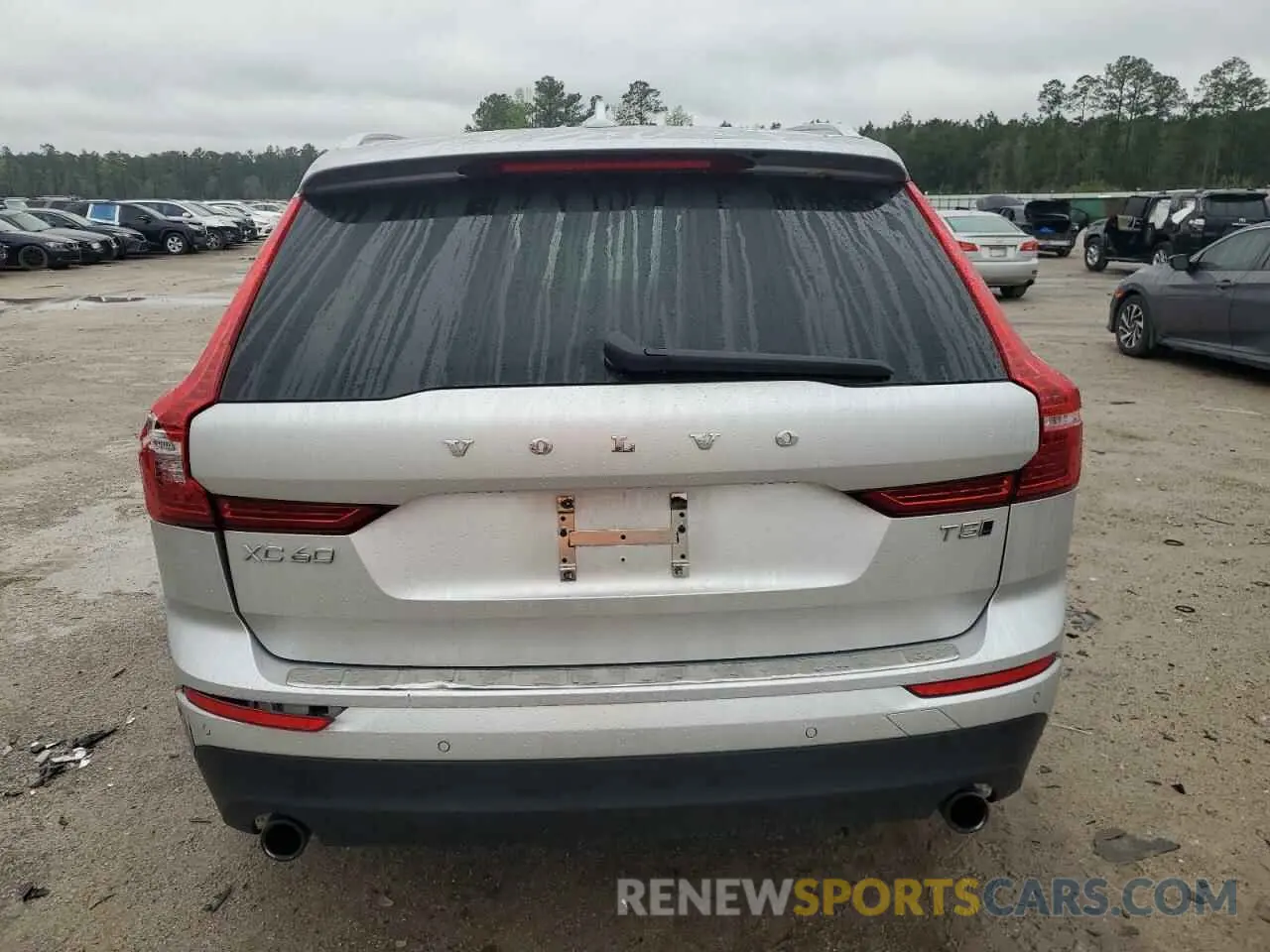 6 Photograph of a damaged car YV4102RK4M1699277 VOLVO XC60 2021