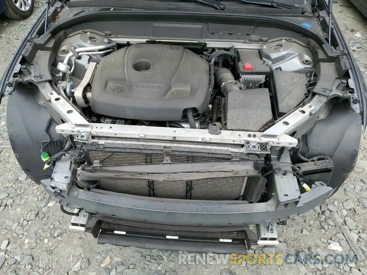 12 Фотография поврежденного автомобиля YV4102RK4M1740149 VOLVO XC60 2021