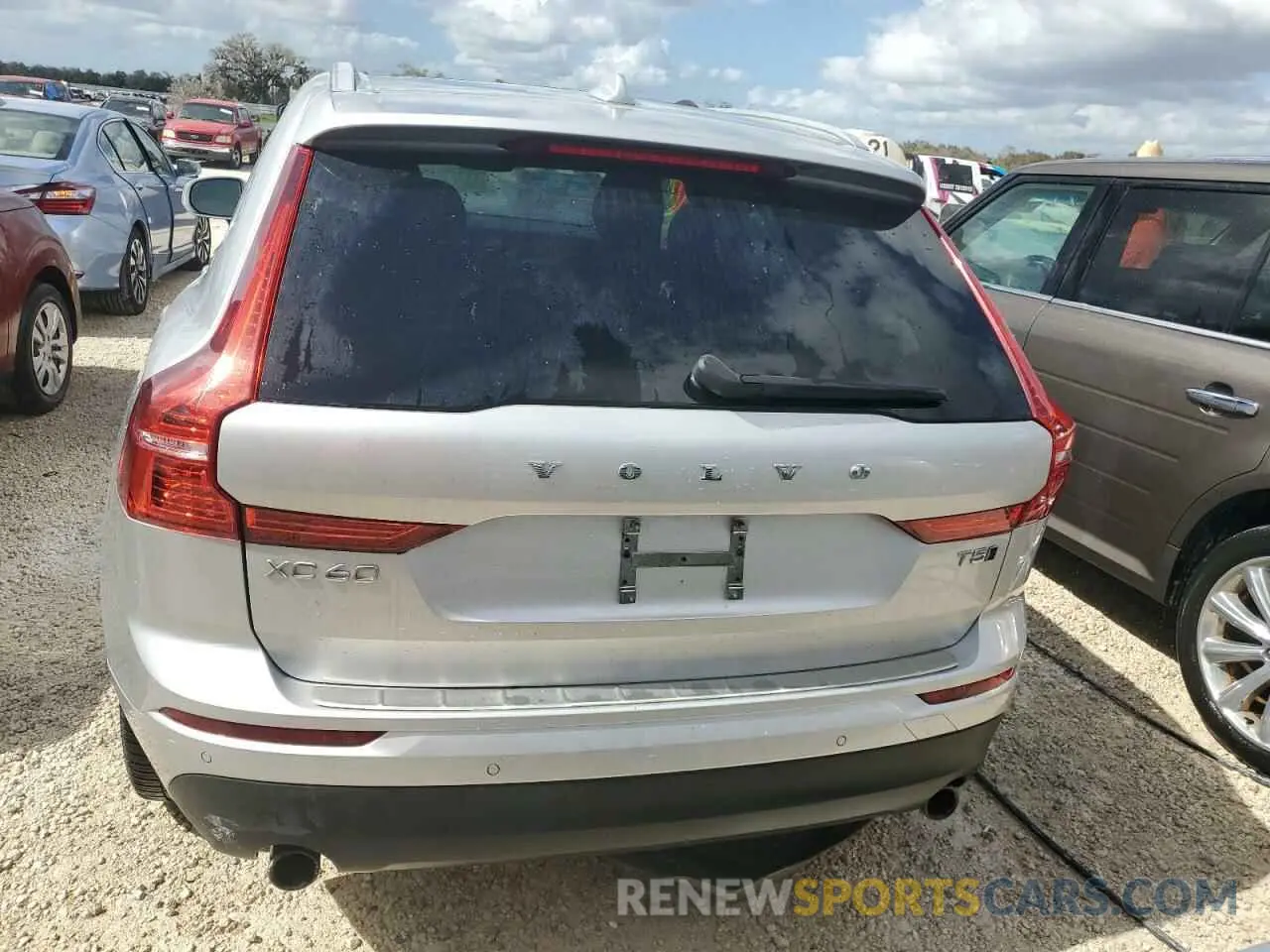 6 Фотография поврежденного автомобиля YV4102RK7M1875500 VOLVO XC60 2021