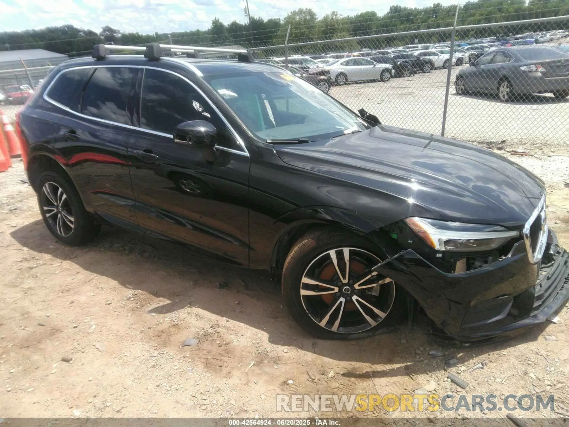 1 Photograph of a damaged car YV4102RK7M1881622 VOLVO XC60 2021