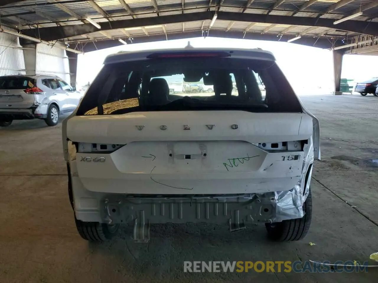 6 Photograph of a damaged car YV4102RK9M1741670 VOLVO XC60 2021