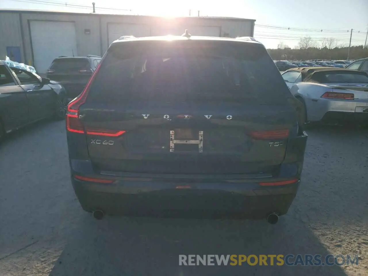 6 Фотография поврежденного автомобиля YV4102RK9M1841364 VOLVO XC60 2021