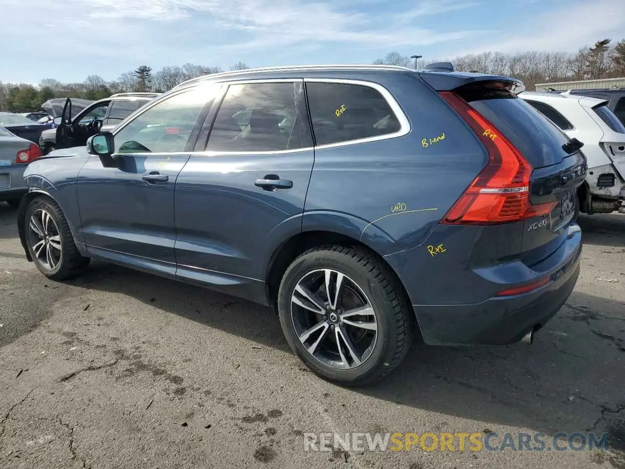 2 Photograph of a damaged car YV4102RKXM1822323 VOLVO XC60 2021
