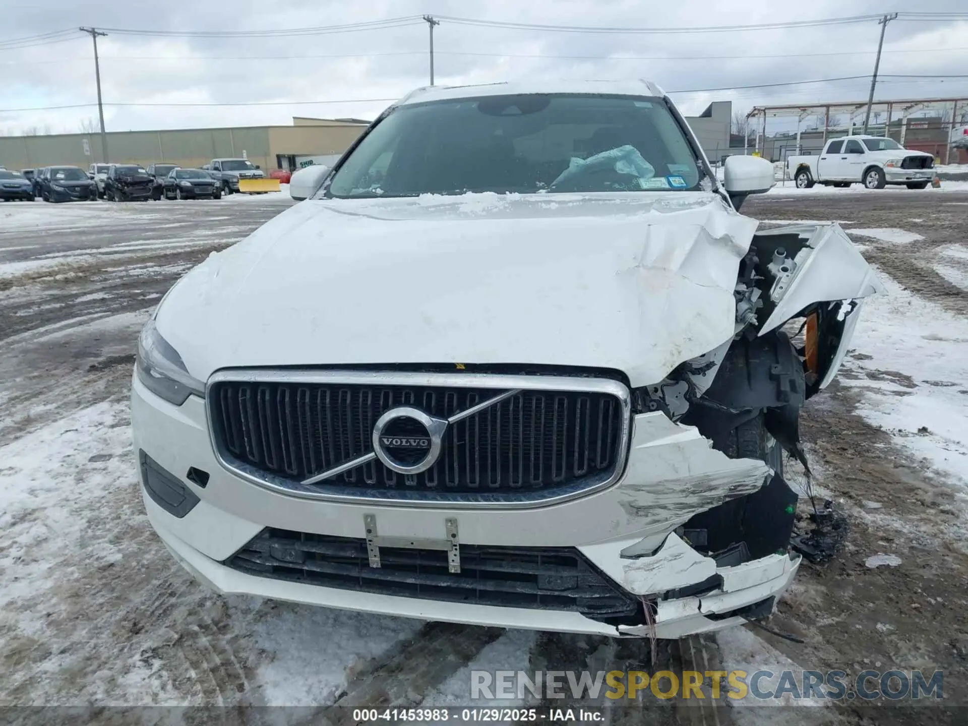 12 Фотография поврежденного автомобиля YV4102RKXM1864202 VOLVO XC60 2021