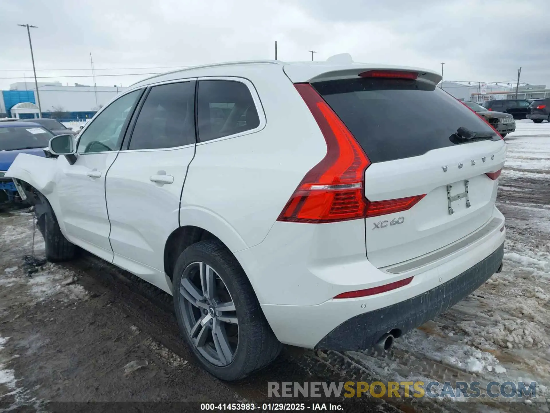 3 Фотография поврежденного автомобиля YV4102RKXM1864202 VOLVO XC60 2021