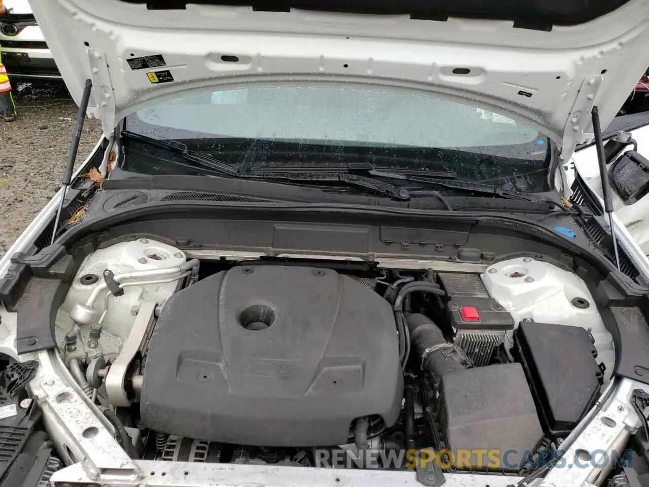 14 Photograph of a damaged car YV4102RM3M1744162 VOLVO XC60 2021