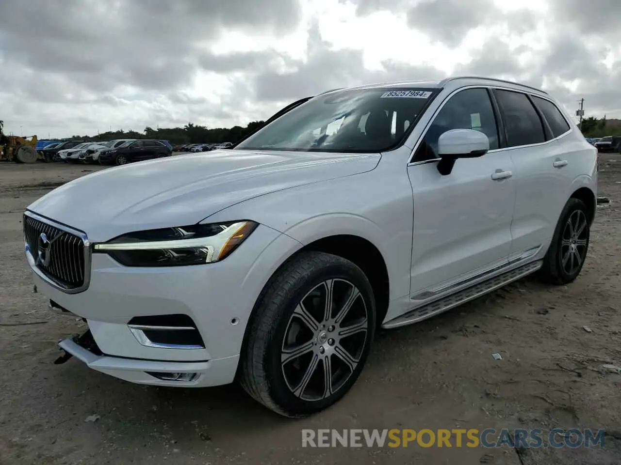 1 Фотография поврежденного автомобиля YV4A22RL7M1887276 VOLVO XC60 2021