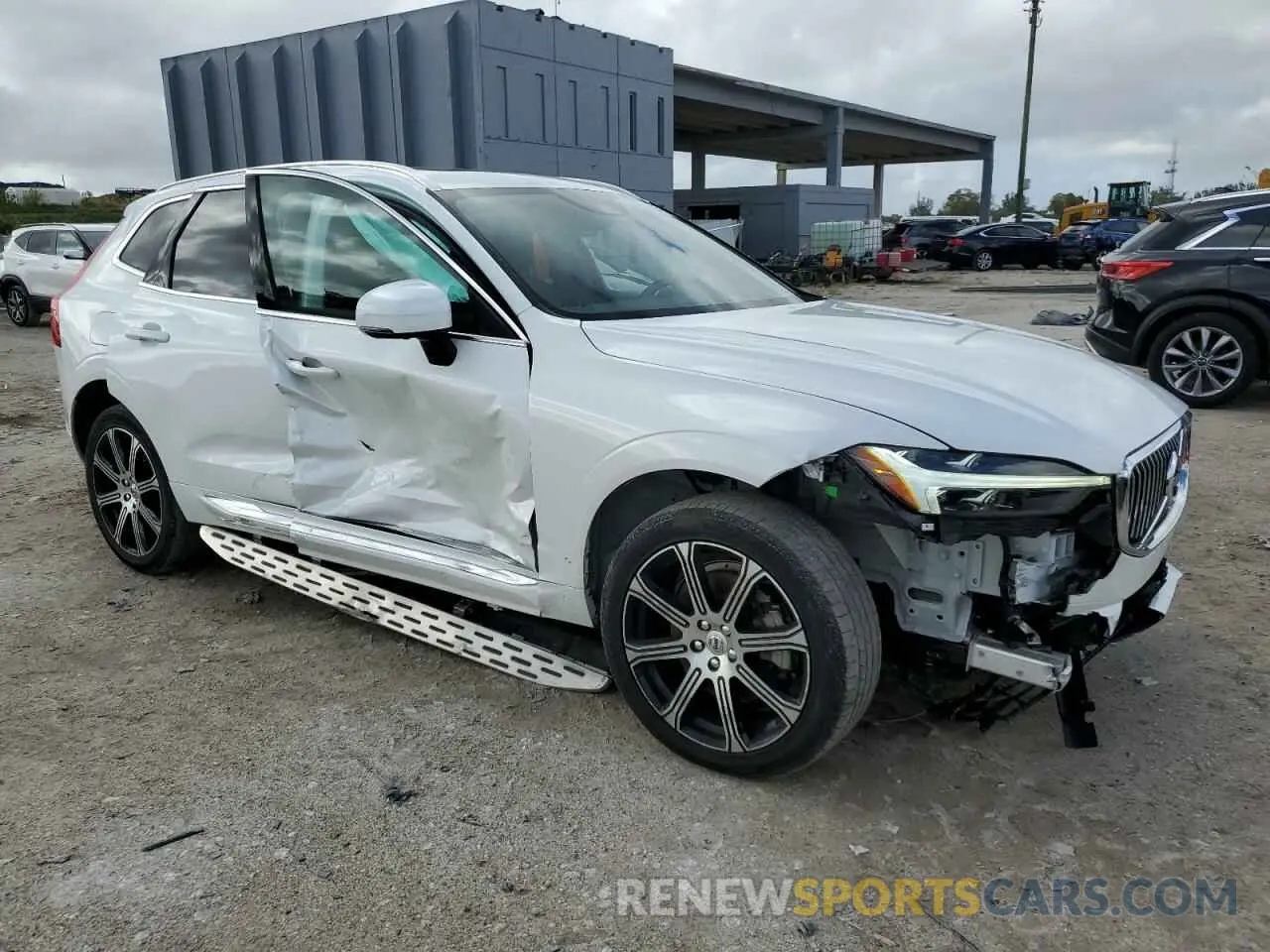 4 Фотография поврежденного автомобиля YV4A22RL7M1887276 VOLVO XC60 2021