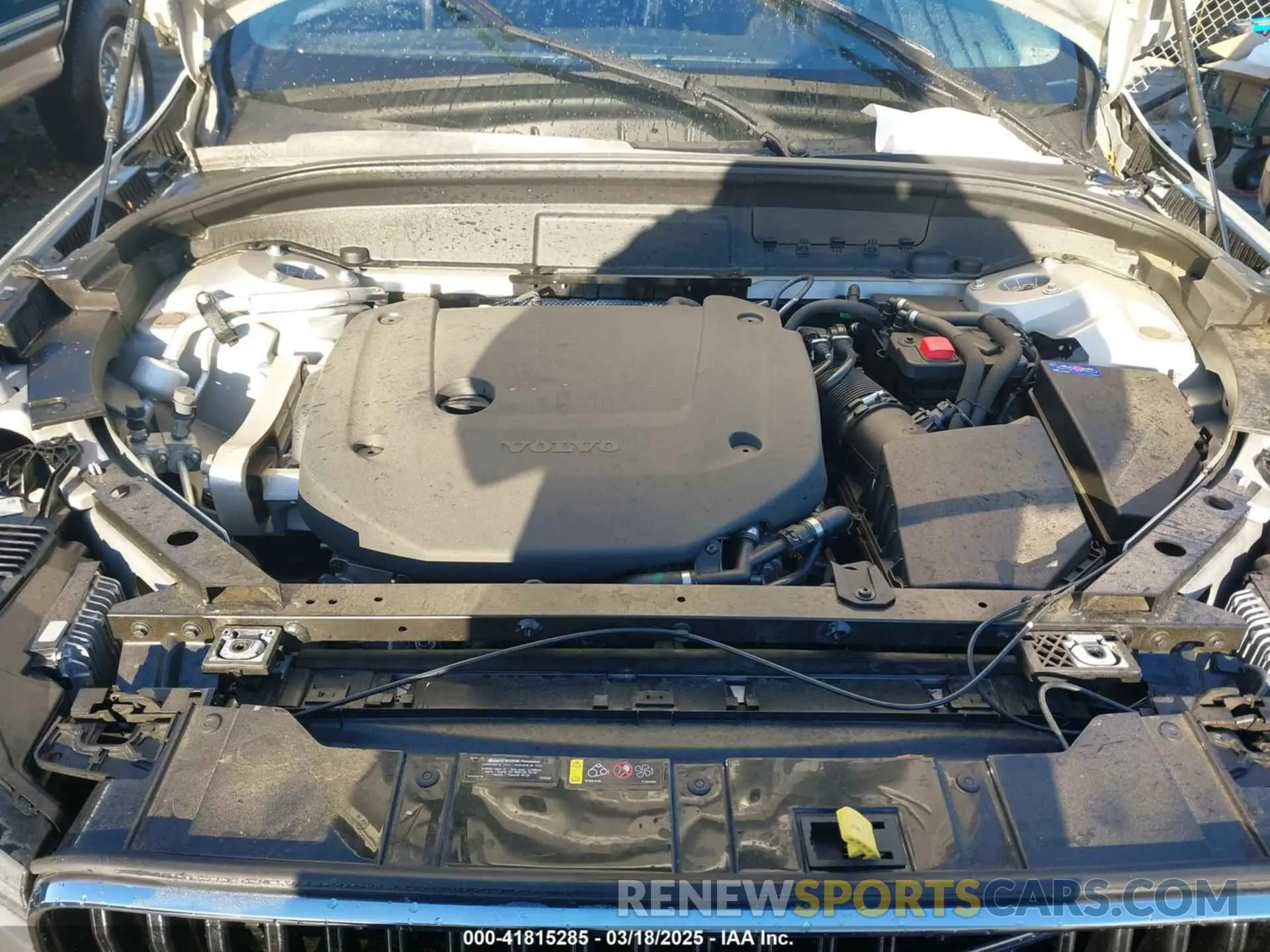 10 Photograph of a damaged car YV4062RL7N1087658 VOLVO XC60 2022