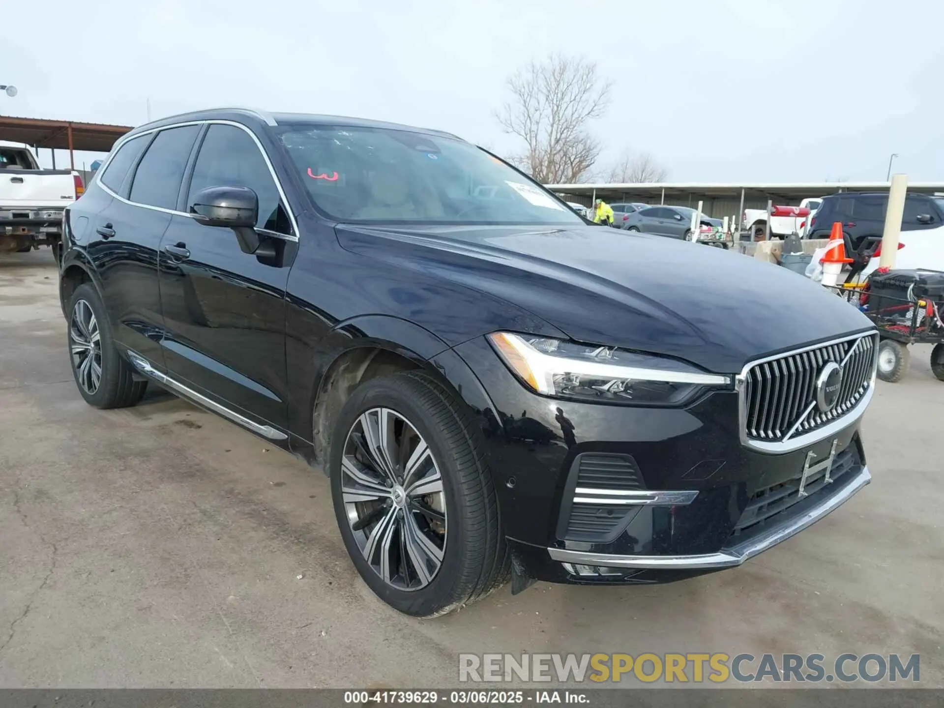 1 Photograph of a damaged car YV4062RLXN1083510 VOLVO XC60 2022