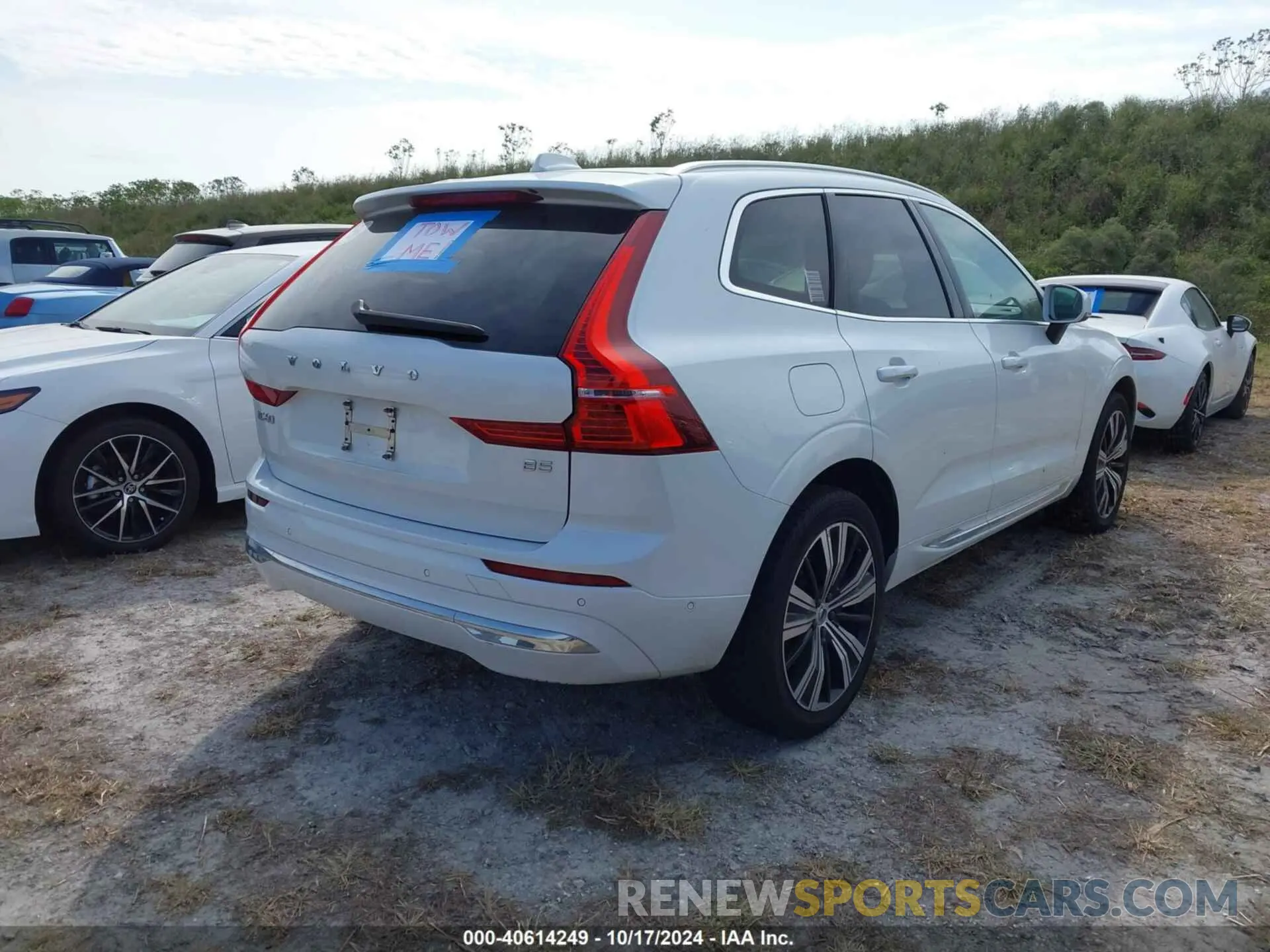 4 Photograph of a damaged car YV4L12DL7N1008766 VOLVO XC60 2022