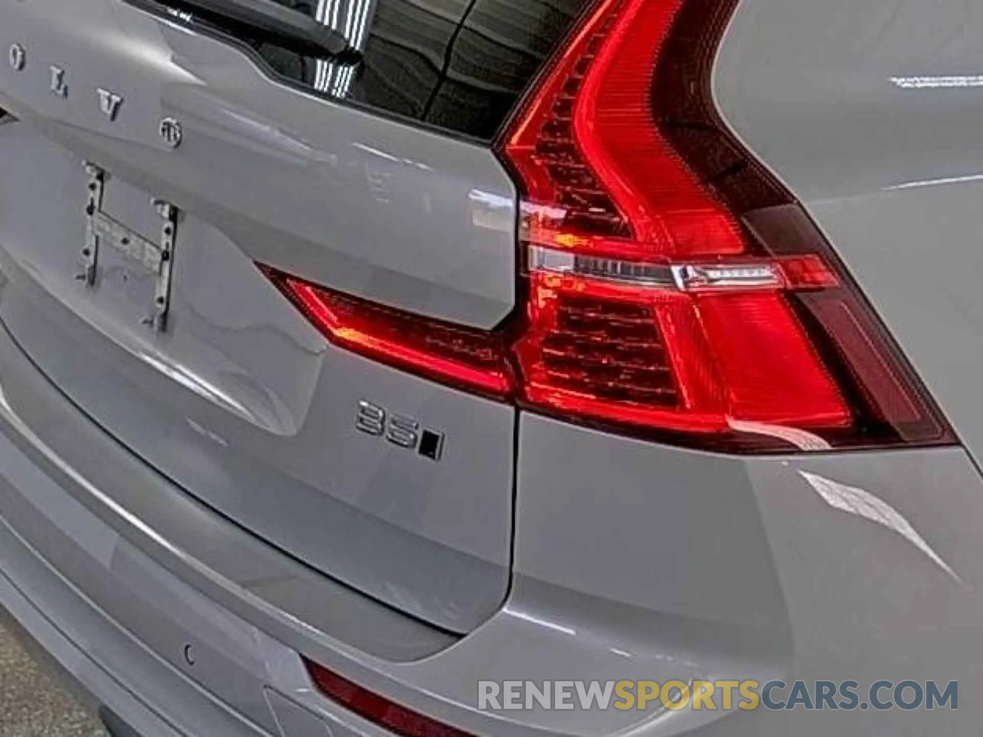 4 Photograph of a damaged car YV4L12RK0N1053127 VOLVO XC60 2022