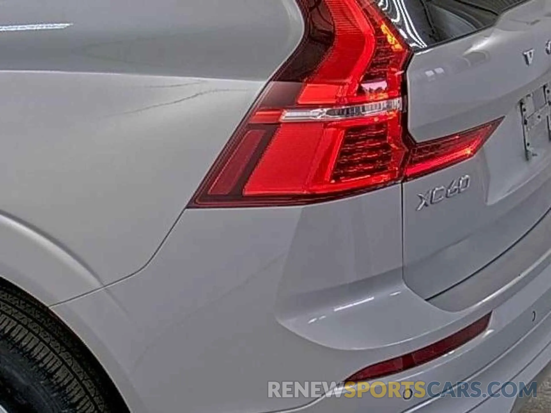 9 Photograph of a damaged car YV4L12RK0N1053127 VOLVO XC60 2022
