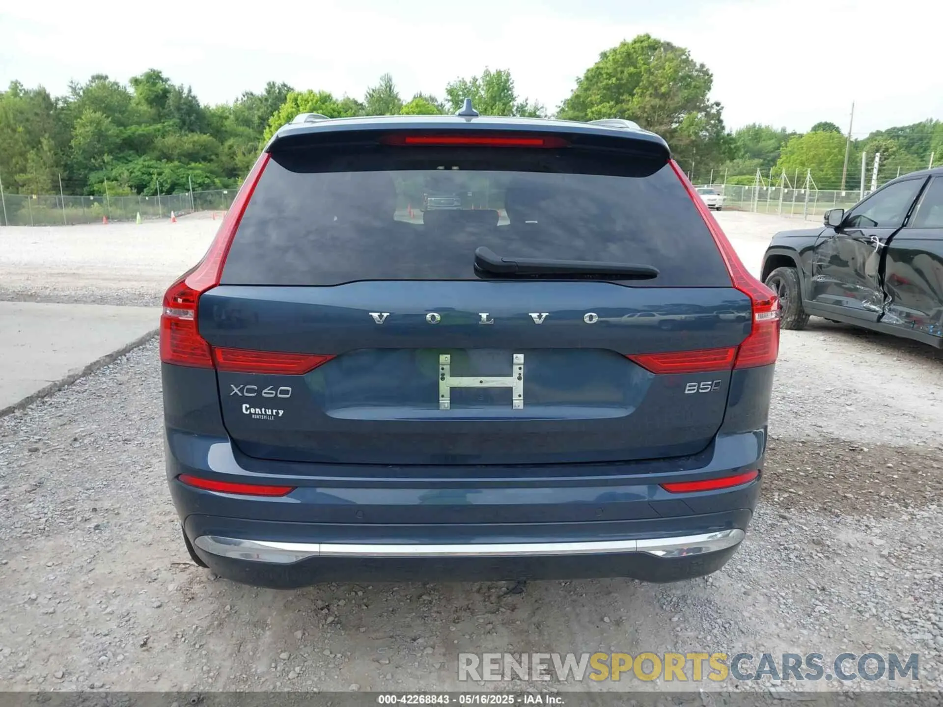 16 Фотография поврежденного автомобиля YV4L12RL0N1087044 VOLVO XC60 2022