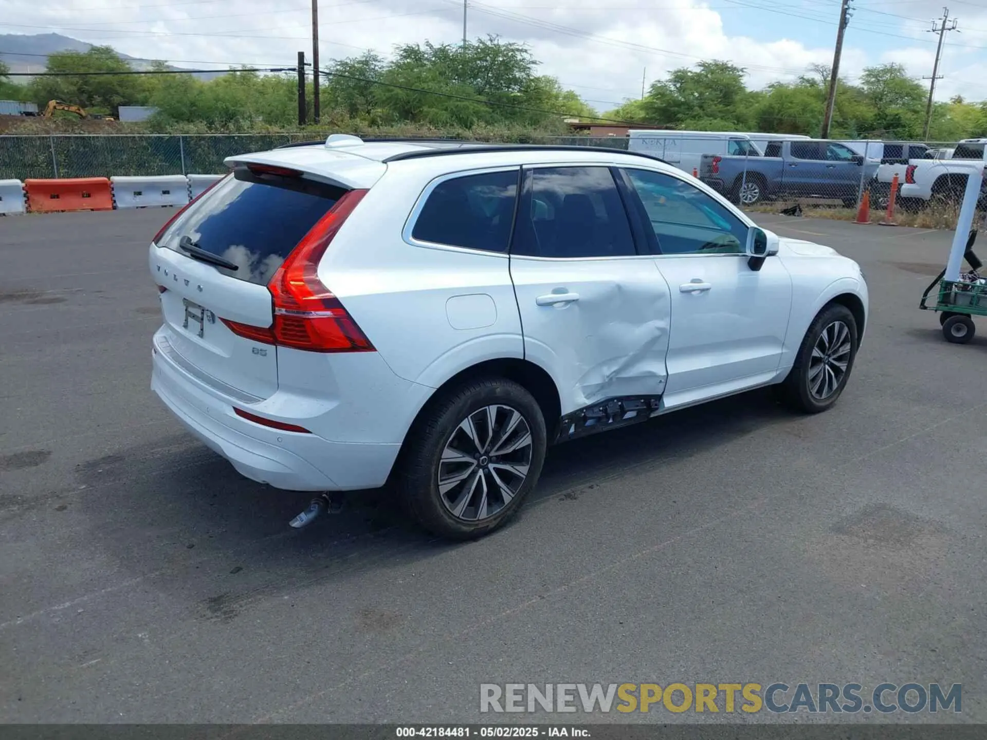 4 Фотография поврежденного автомобиля YV4L12DVXP1218167 VOLVO XC60 2023