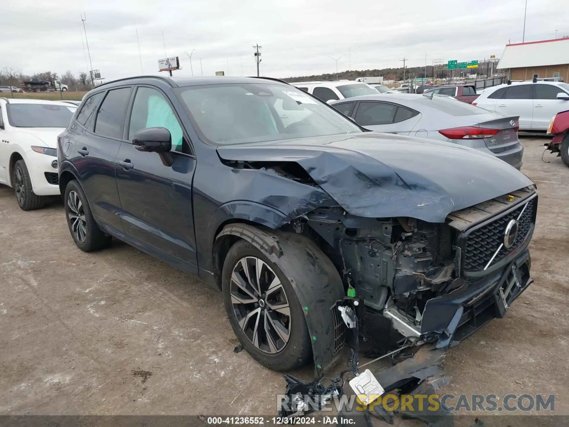 1 Фотография поврежденного автомобиля YV4L12DW2P1260907 VOLVO XC60 2023