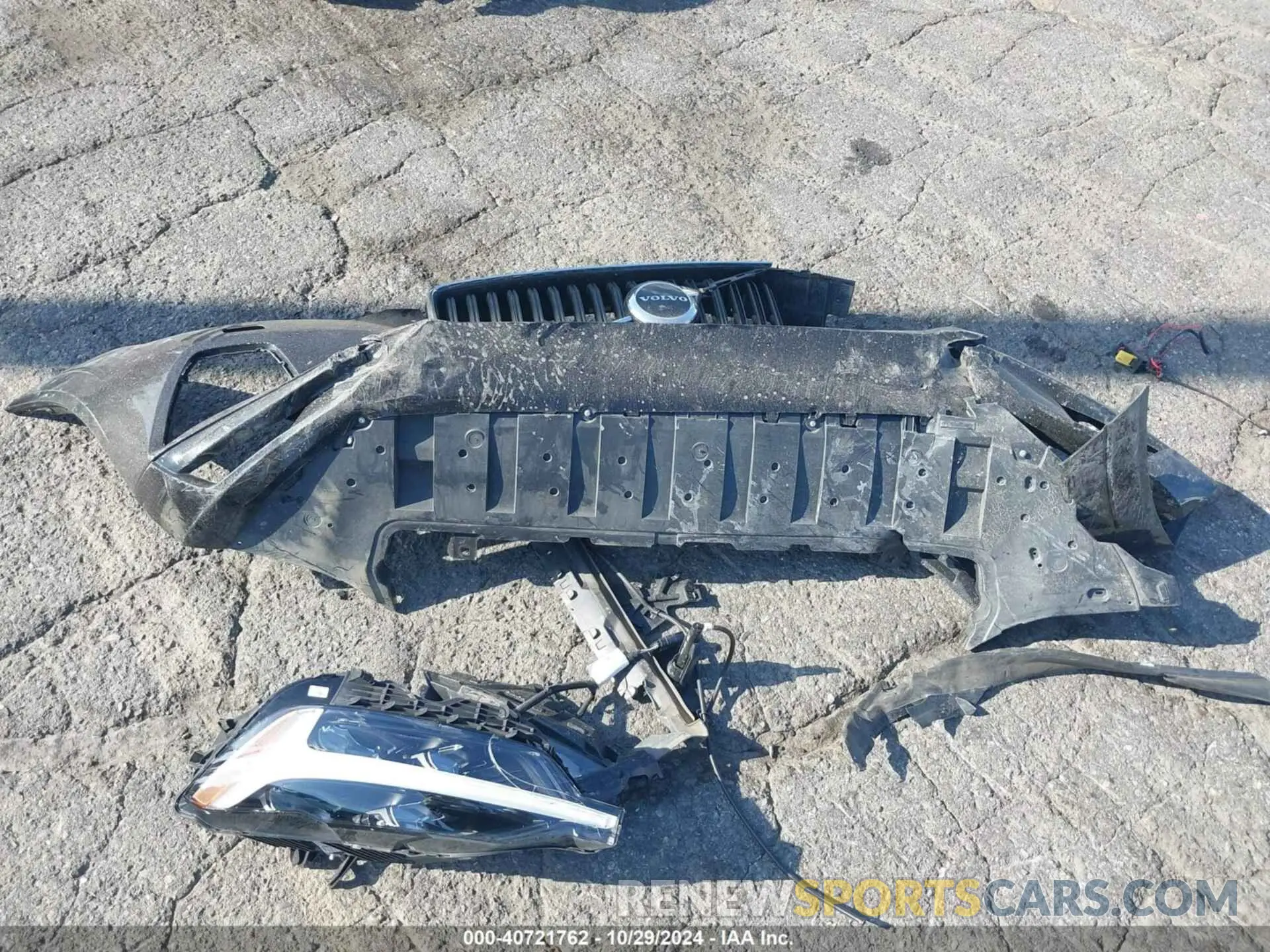 12 Фотография поврежденного автомобиля YV4L12RV0P1374839 VOLVO XC60 2023