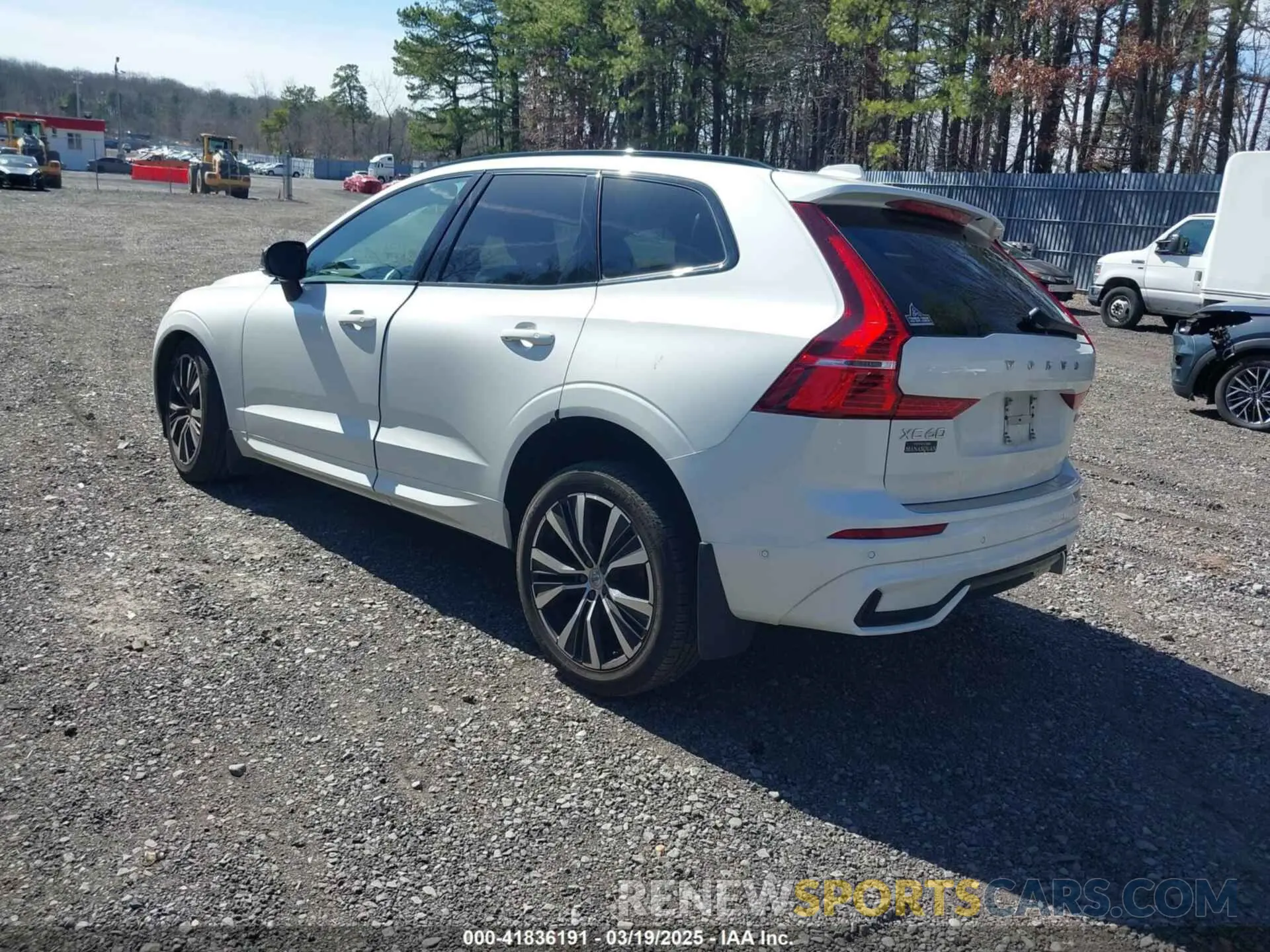 3 Photograph of a damaged car YV4L12RW3P1332481 VOLVO XC60 2023