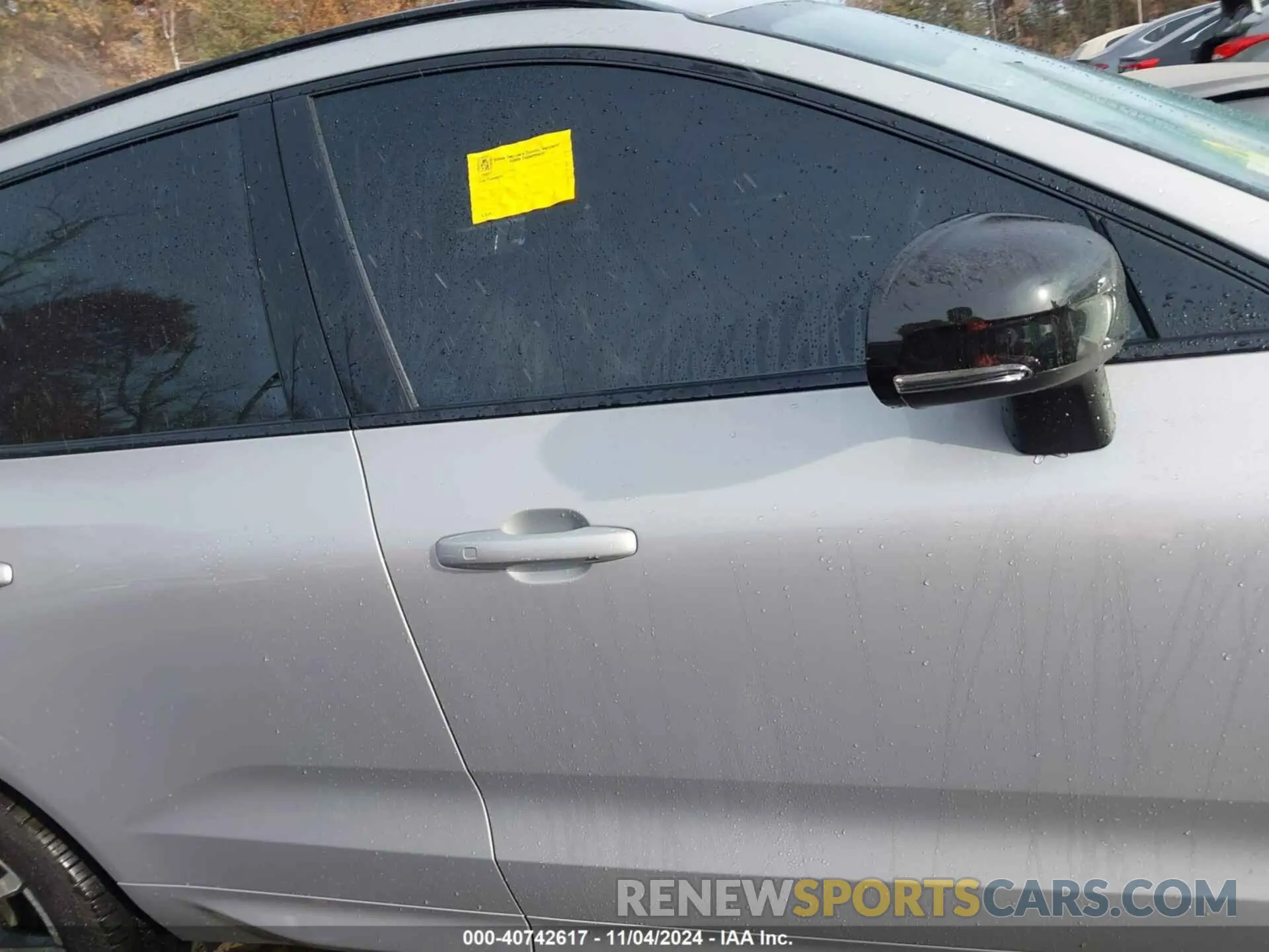 13 Photograph of a damaged car YV4L12RW6P1390908 VOLVO XC60 2023