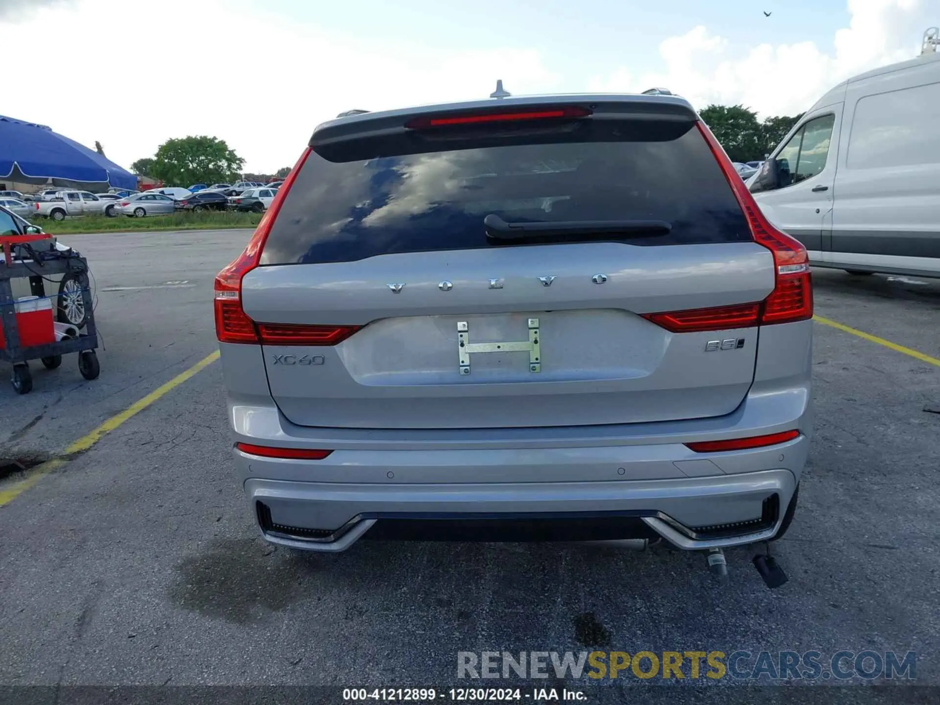 16 Фотография поврежденного автомобиля YV4L12RK1R1908391 VOLVO XC60 2024