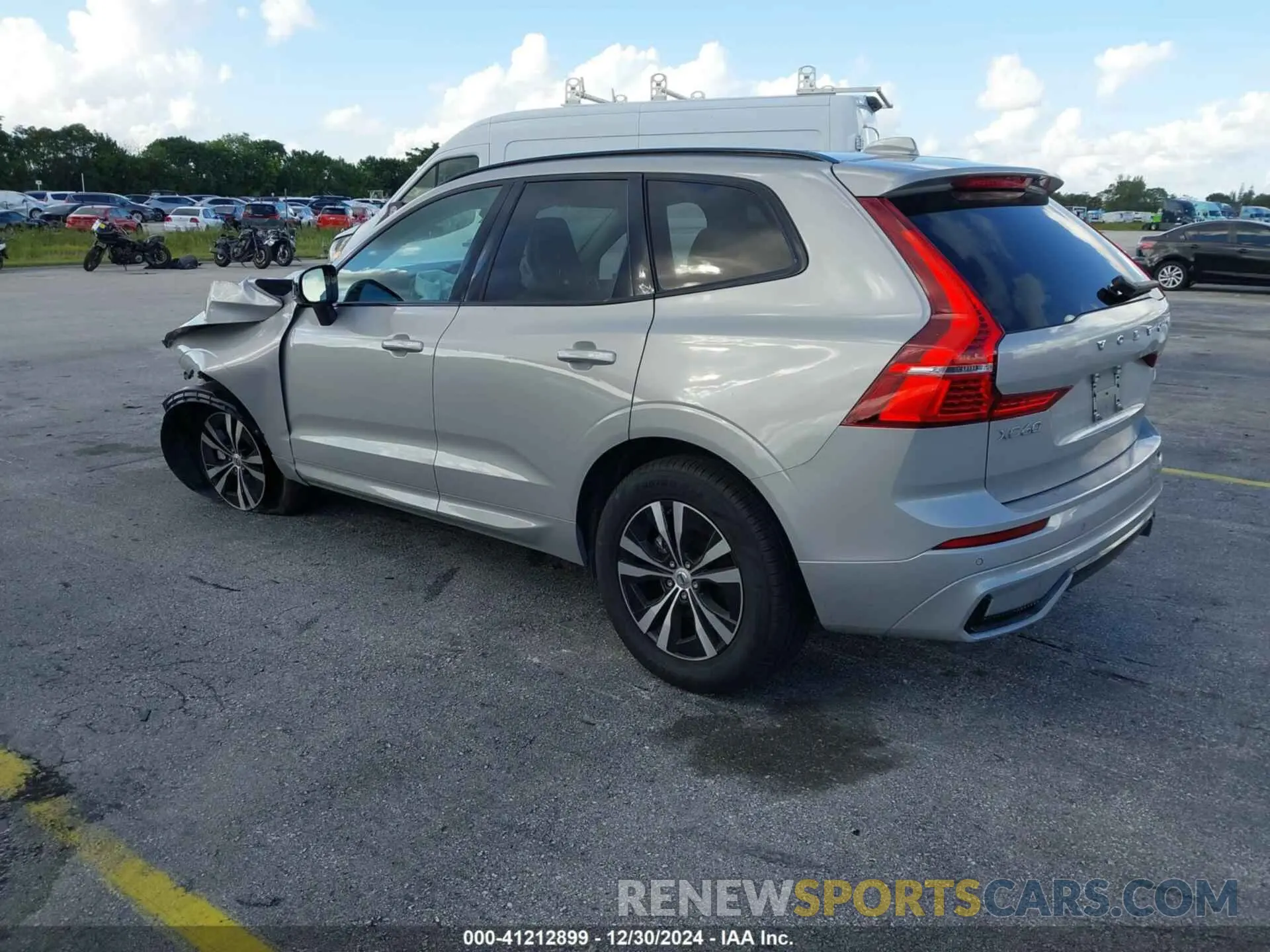 3 Фотография поврежденного автомобиля YV4L12RK1R1908391 VOLVO XC60 2024