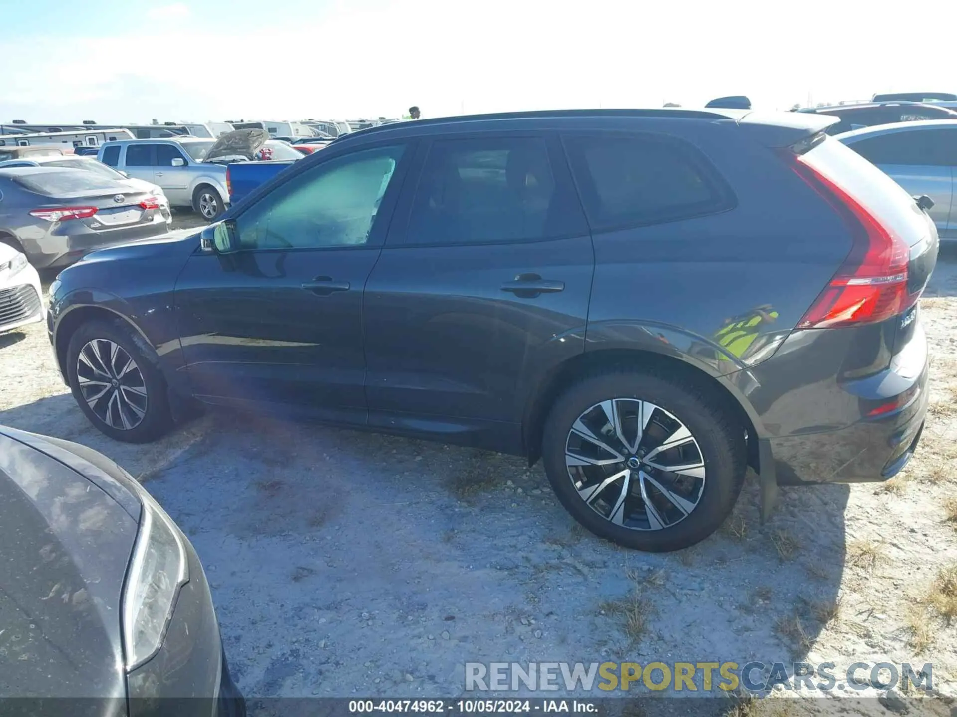 14 Photograph of a damaged car YV4L12RK6R1822218 VOLVO XC60 2024