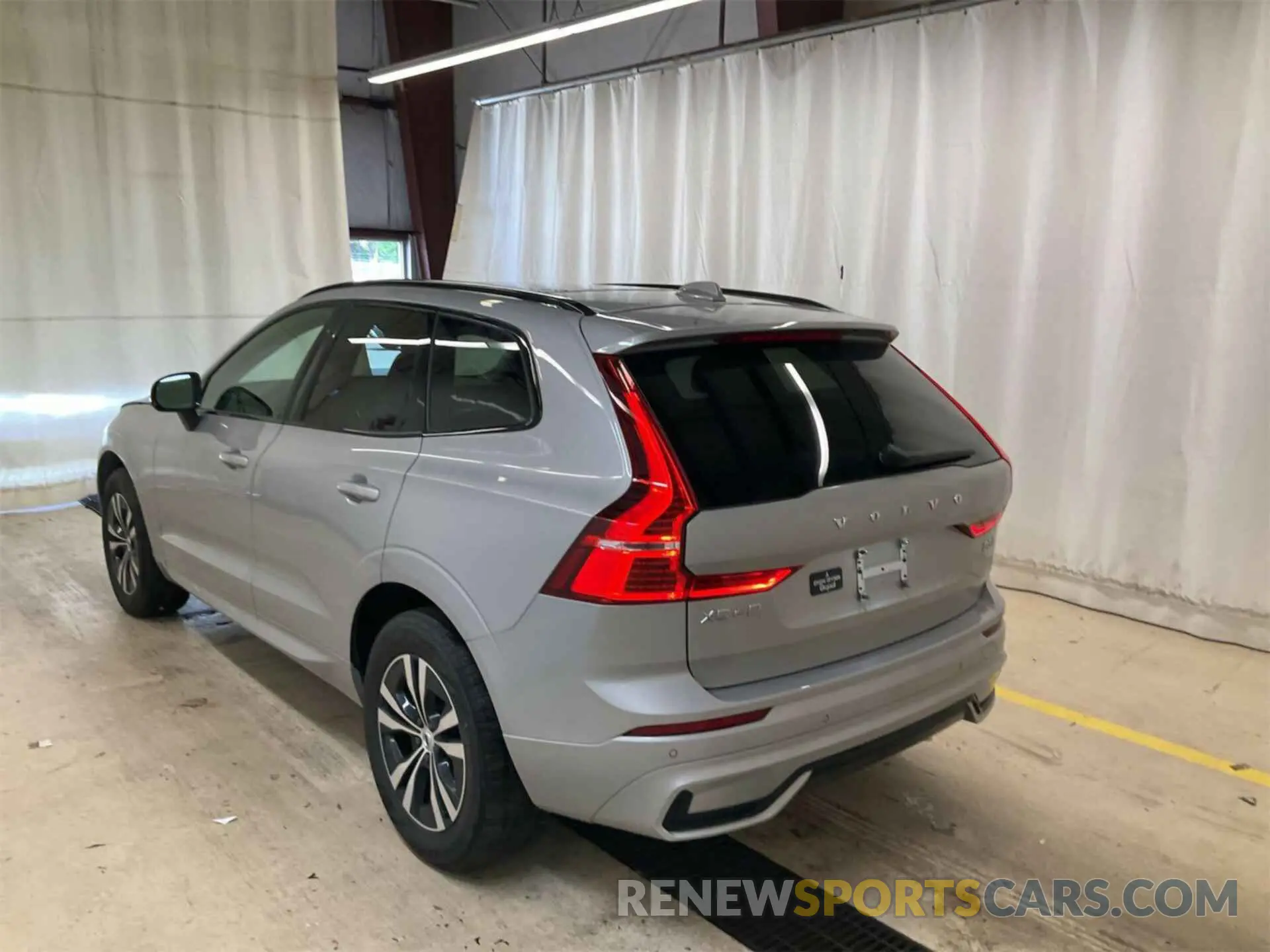 7 Фотография поврежденного автомобиля YV4L12RKXR1929496 VOLVO XC60 2024