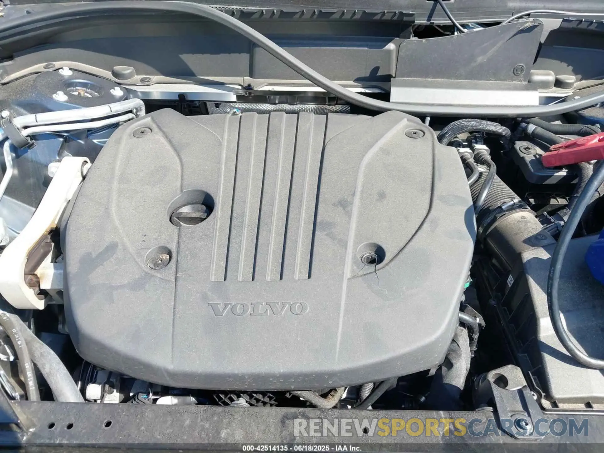 10 Фотография поврежденного автомобиля YV4L12RL2R1800516 VOLVO XC60 2024