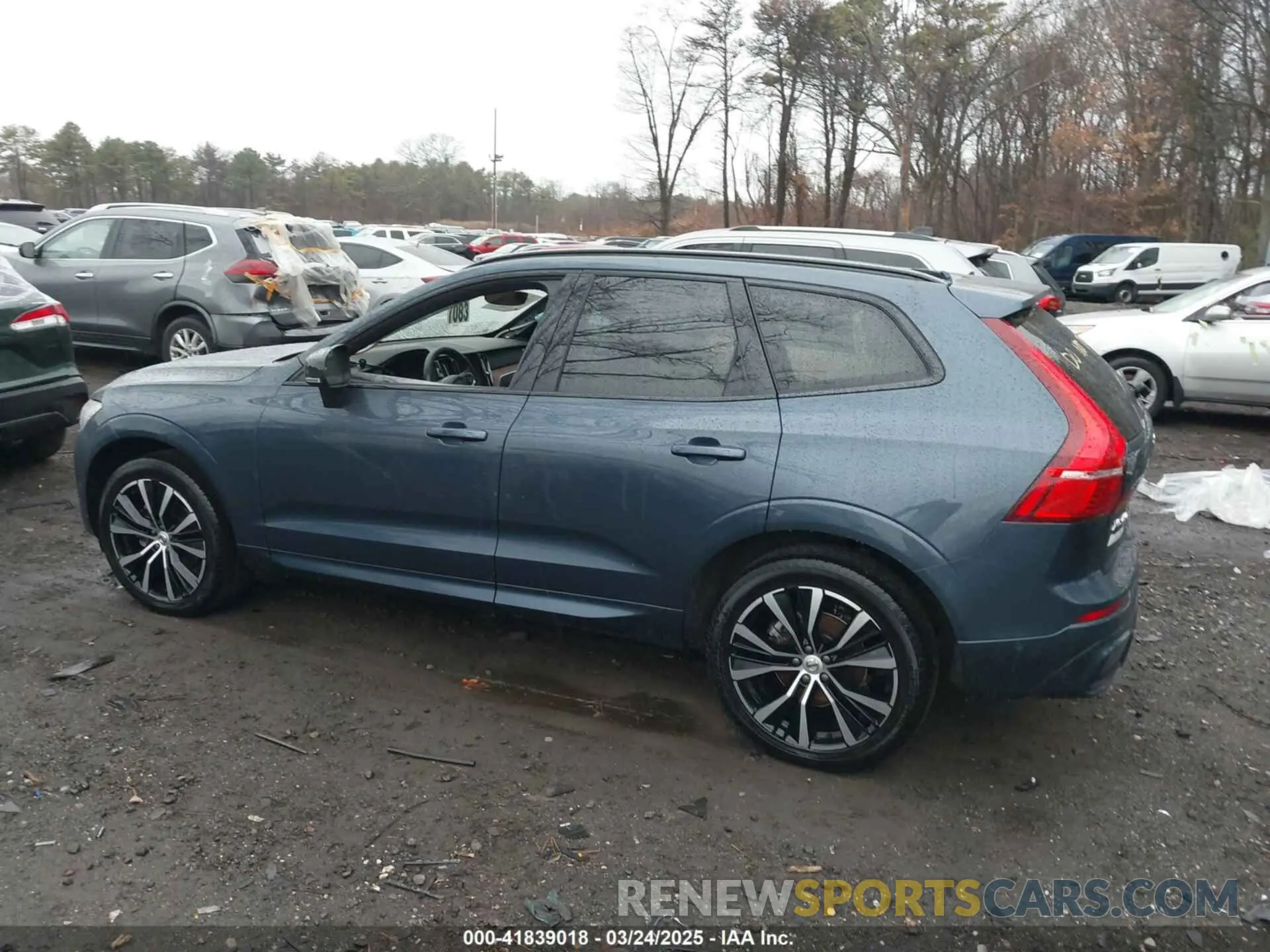 14 Фотография поврежденного автомобиля YV4L12RL5R1840752 VOLVO XC60 2024