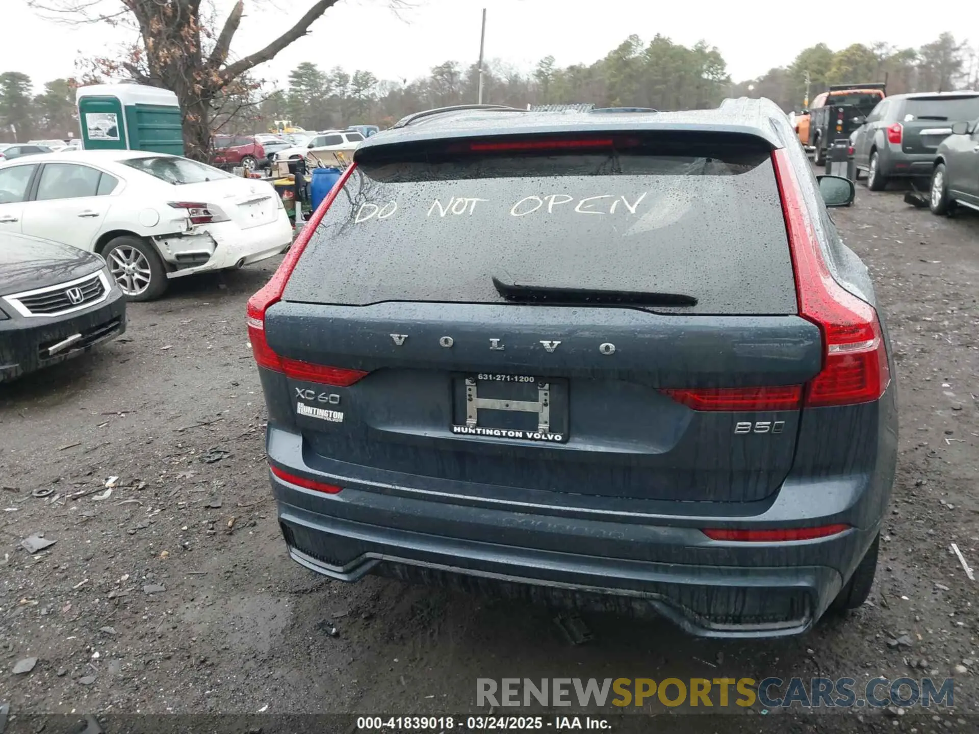 16 Фотография поврежденного автомобиля YV4L12RL5R1840752 VOLVO XC60 2024