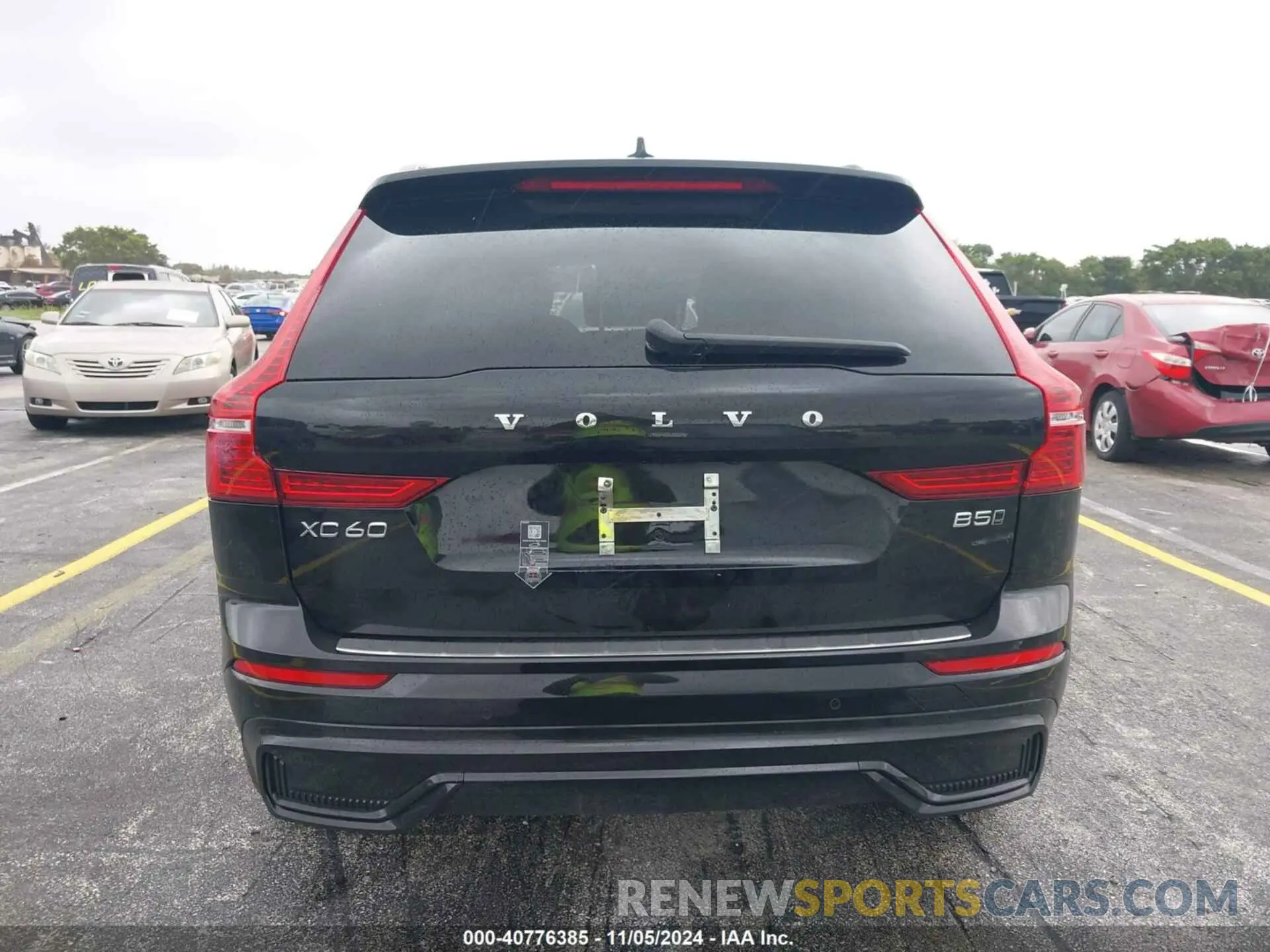 16 Photograph of a damaged car YV4L12RLXR1715018 VOLVO XC60 2024