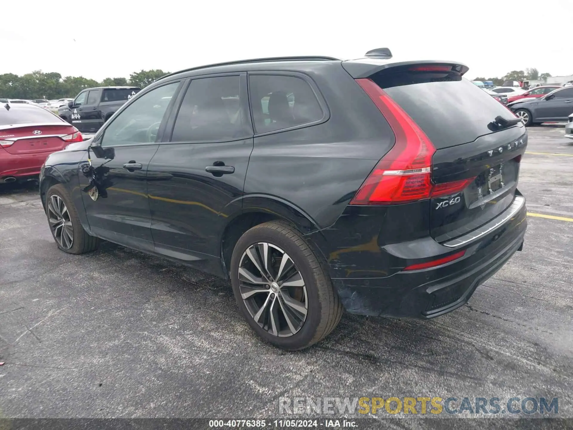 3 Photograph of a damaged car YV4L12RLXR1715018 VOLVO XC60 2024