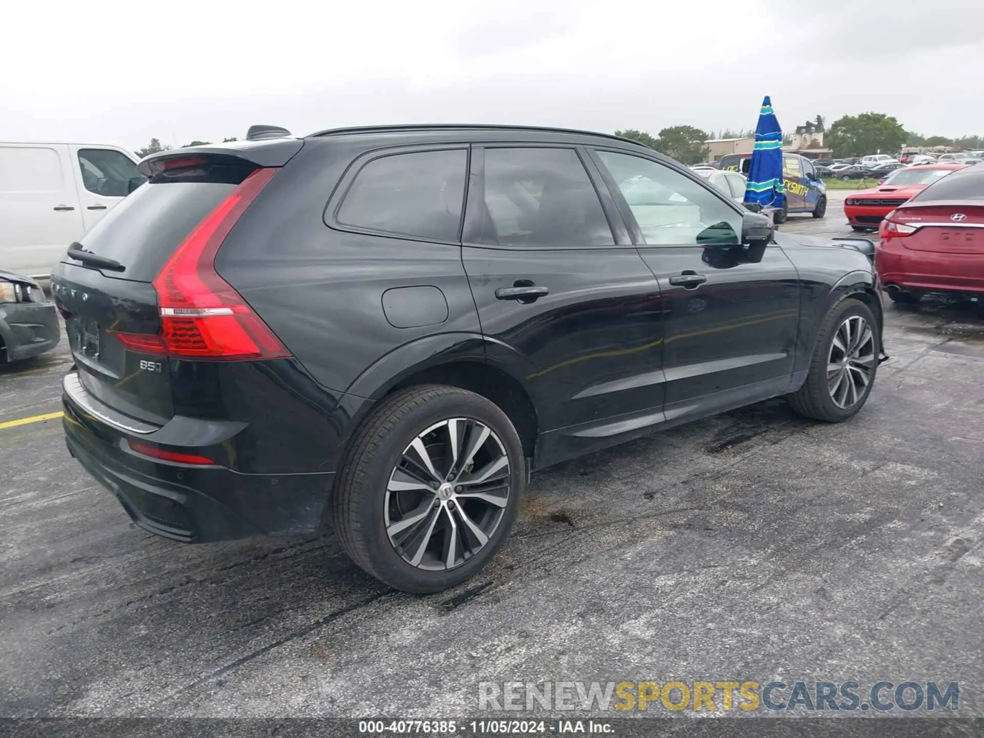 4 Photograph of a damaged car YV4L12RLXR1715018 VOLVO XC60 2024