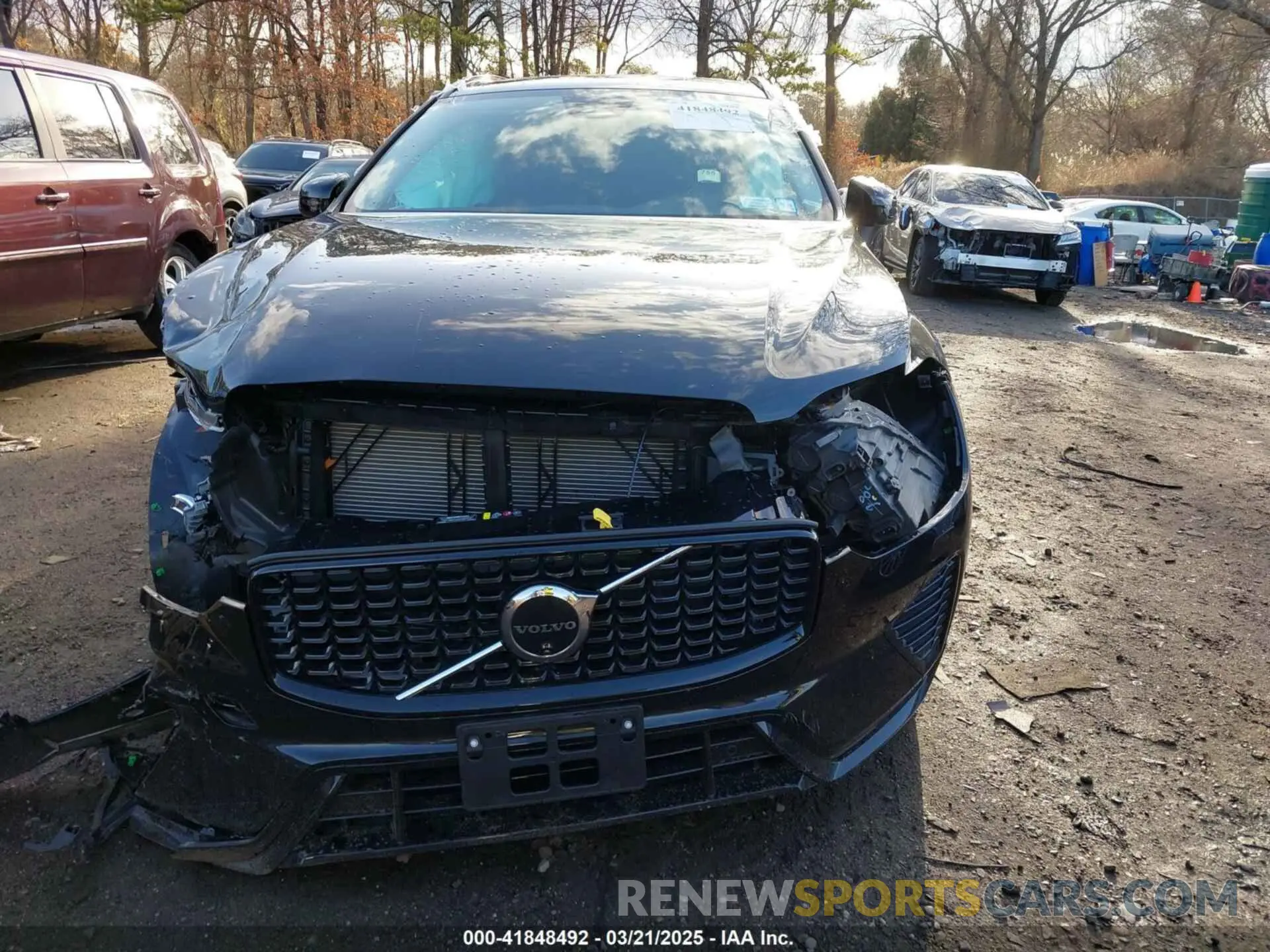 12 Фотография поврежденного автомобиля YV4M12RC0S1017821 VOLVO XC60 2025
