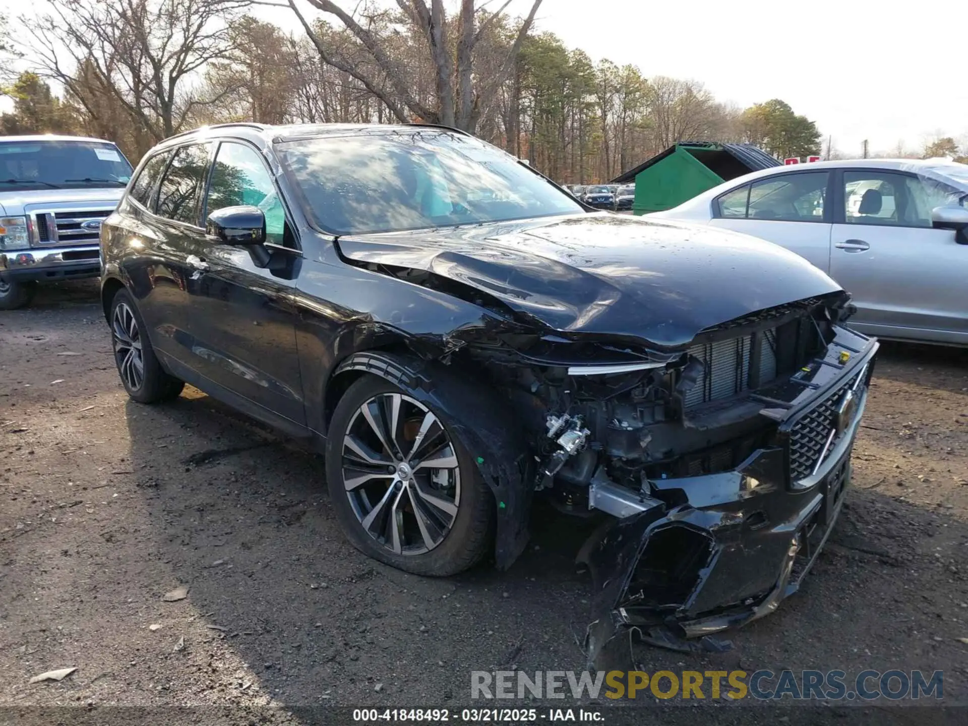 13 Фотография поврежденного автомобиля YV4M12RC0S1017821 VOLVO XC60 2025