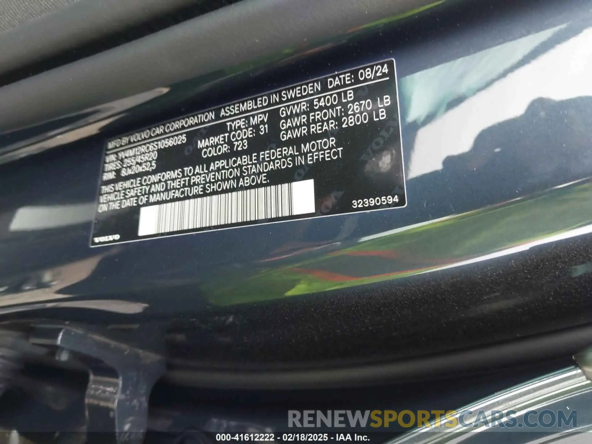9 Photograph of a damaged car YV4M12RC6S1056025 VOLVO XC60 2025