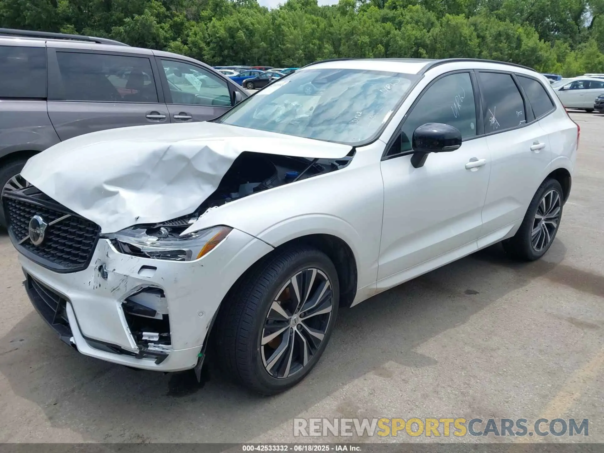 2 Photograph of a damaged car YV4M12RC6S1165620 VOLVO XC60 2025