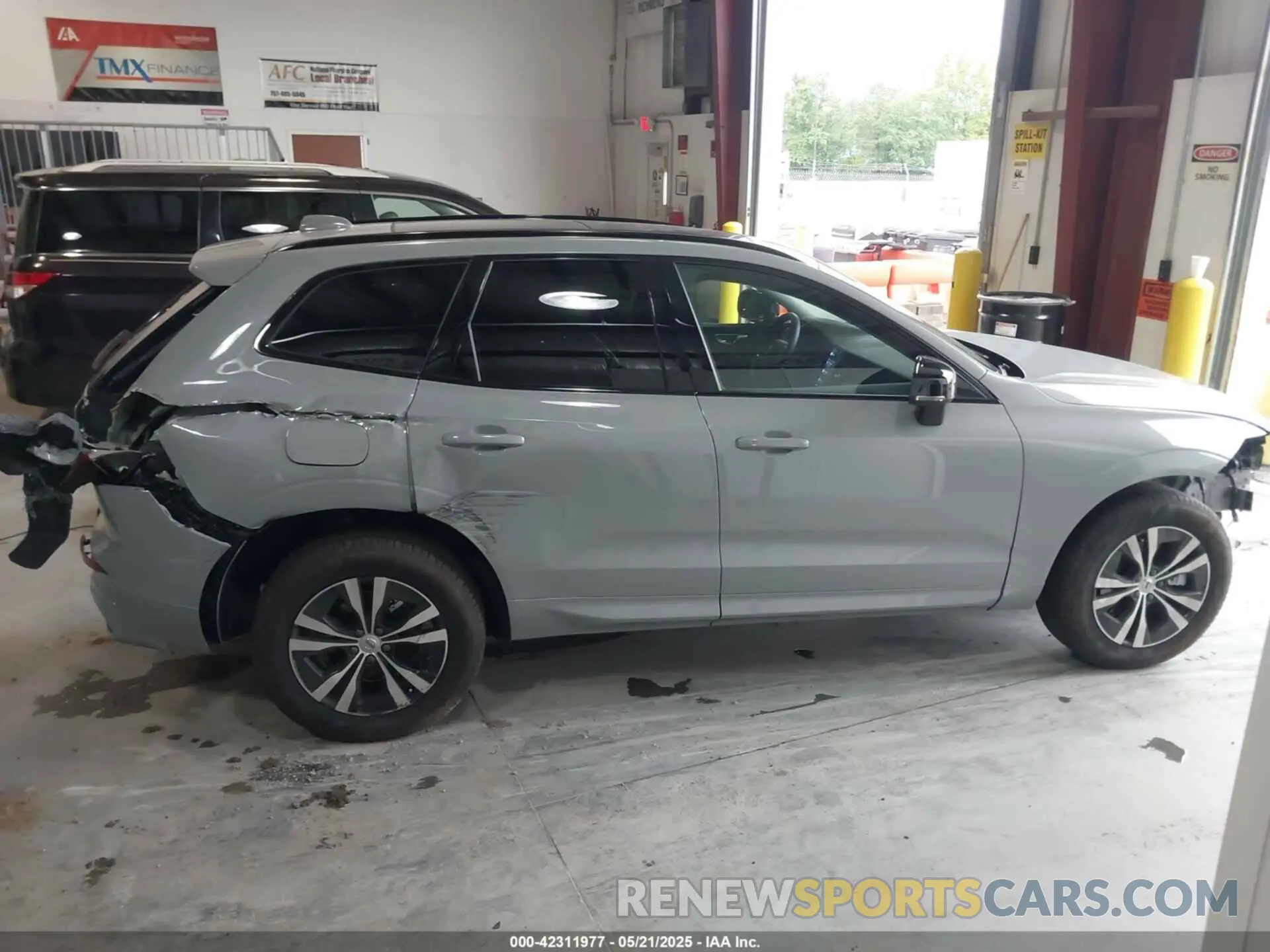 13 Photograph of a damaged car YV4M12RJ5S1012032 VOLVO XC60 2025