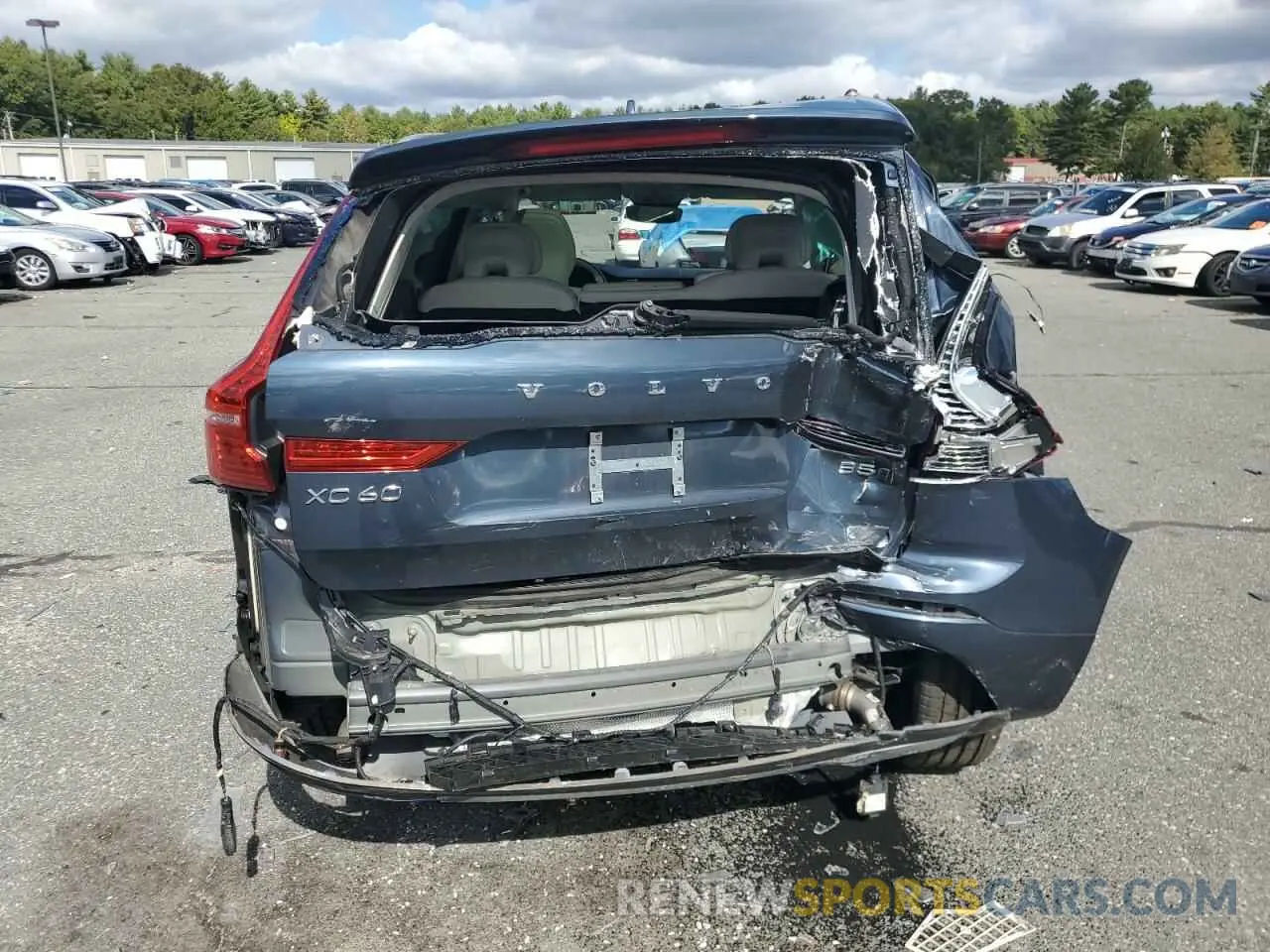 6 Photograph of a damaged car YV4L12RL3N1045404 VOLVO XC60 B5 IN 2022