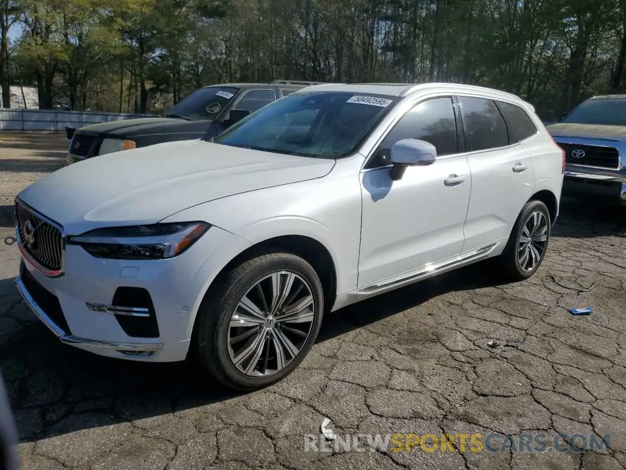1 Фотография поврежденного автомобиля YV4L12RL6N1044909 VOLVO XC60 B5 IN 2022